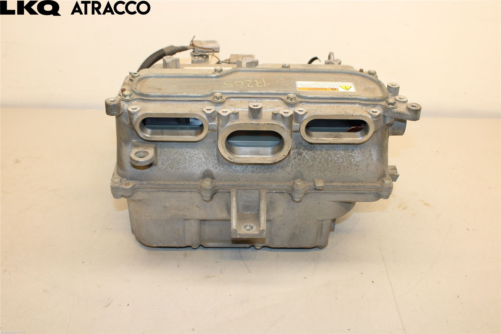 Mitsubishi OUTLANDER 13-21 Hybridconverter