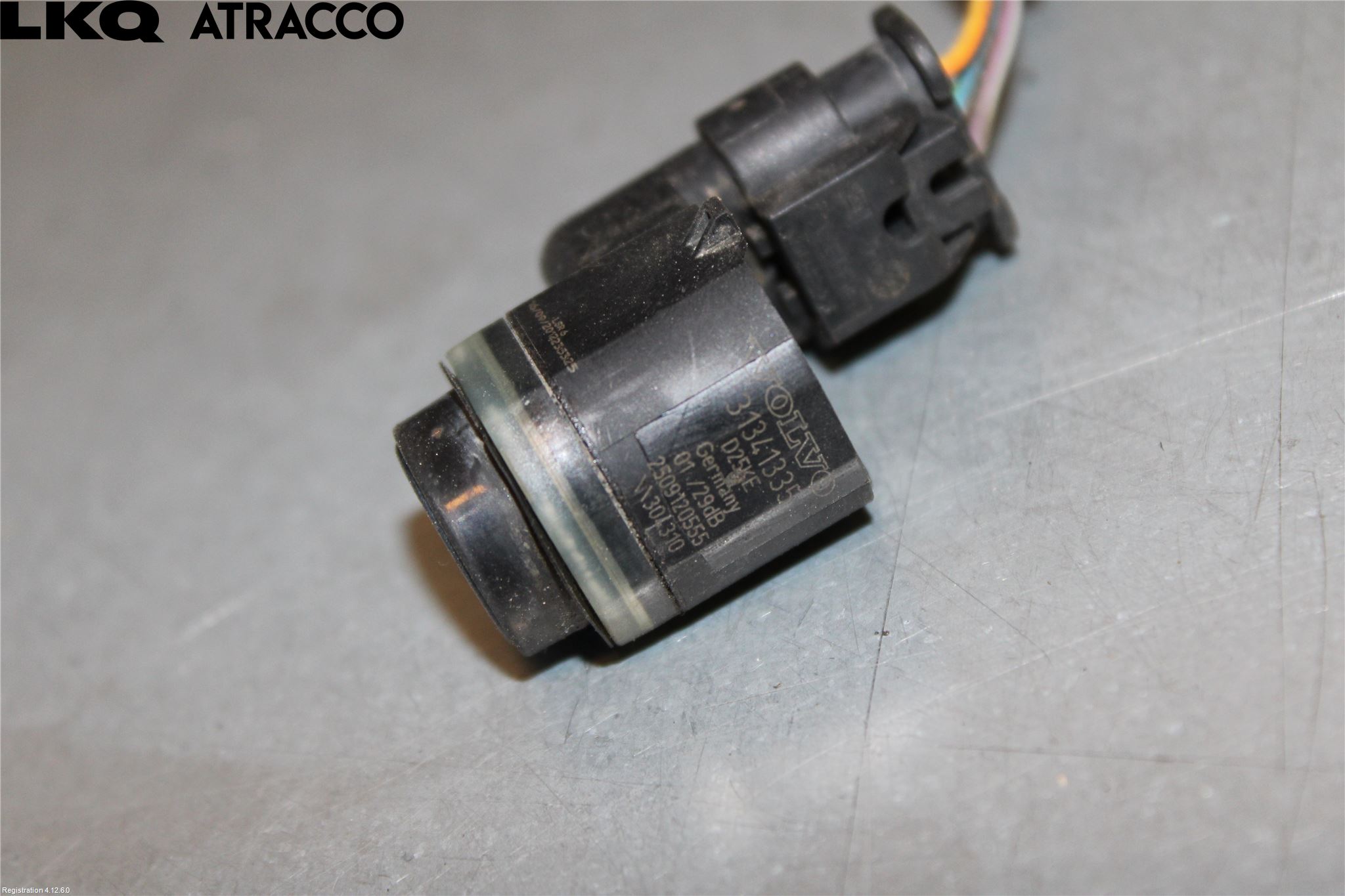 Volvo V40 12-19 Parkeringshjälp Frontsensor
