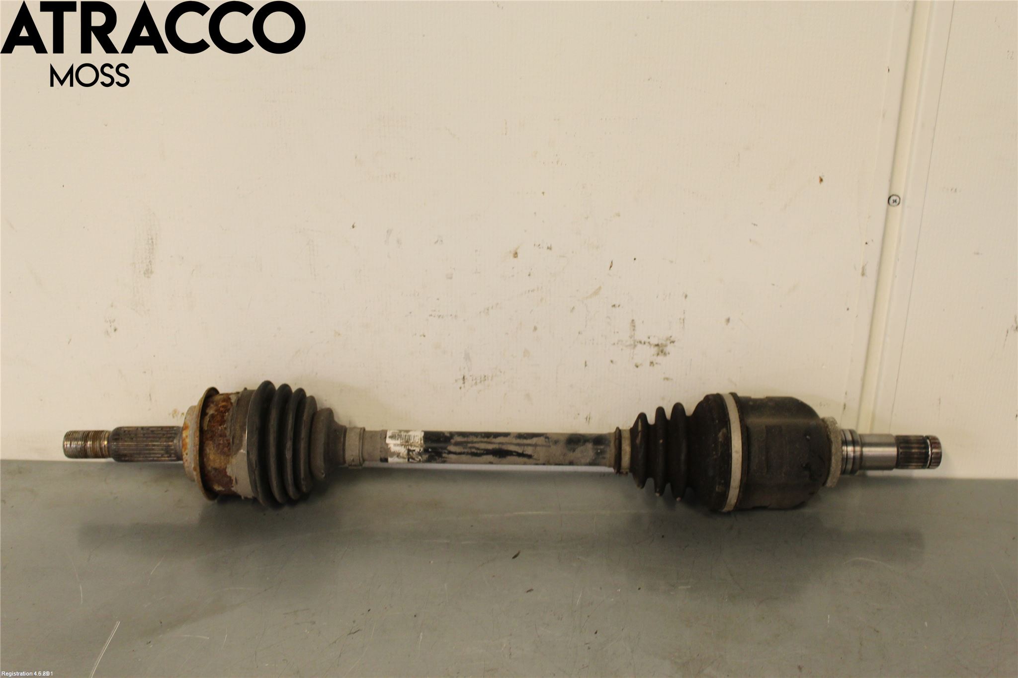 Toyota YARIS XP130 15-20 Drivaxel Fram Vänster