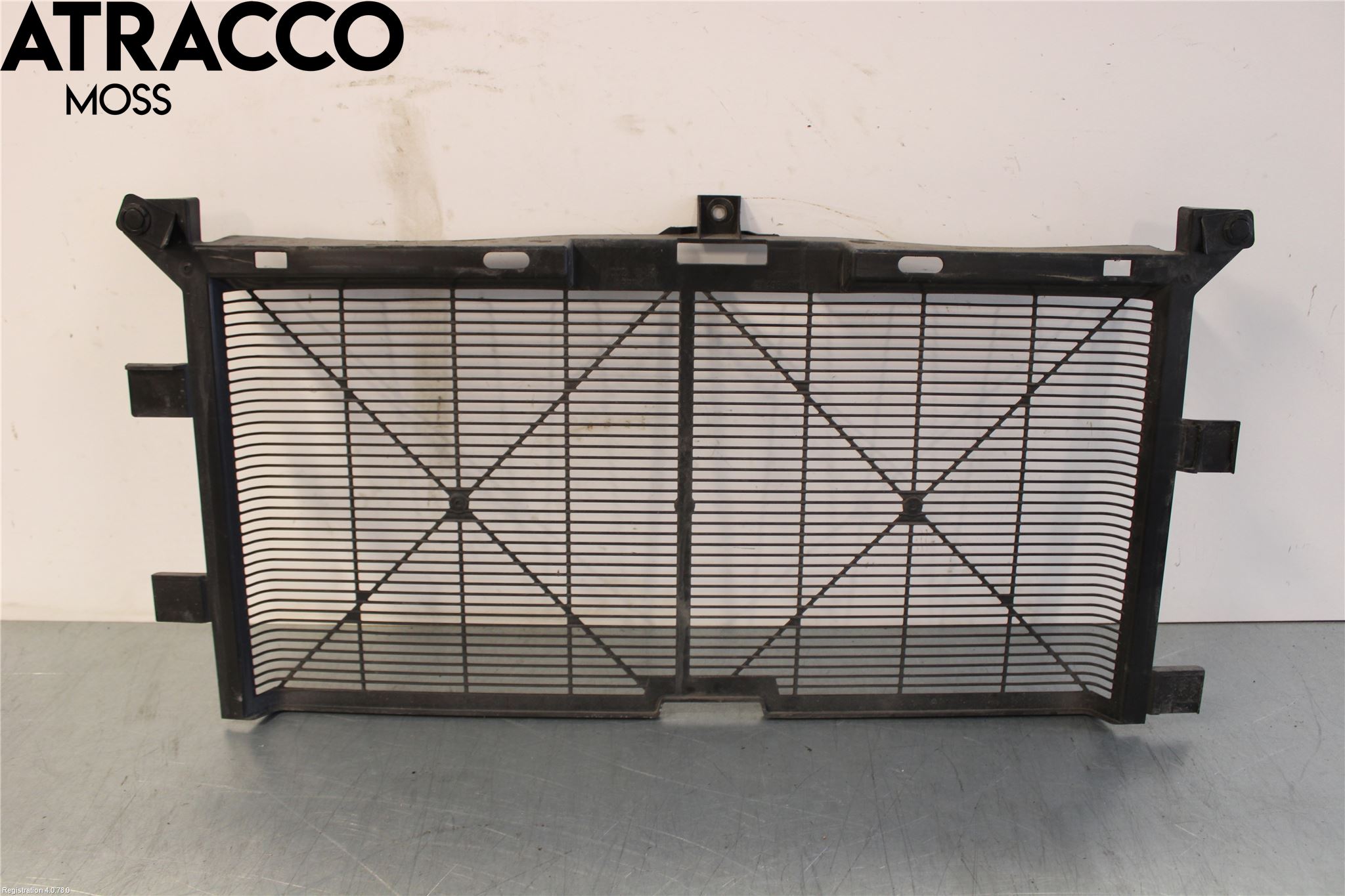 Nissan LEAF 18- Grill-Galler