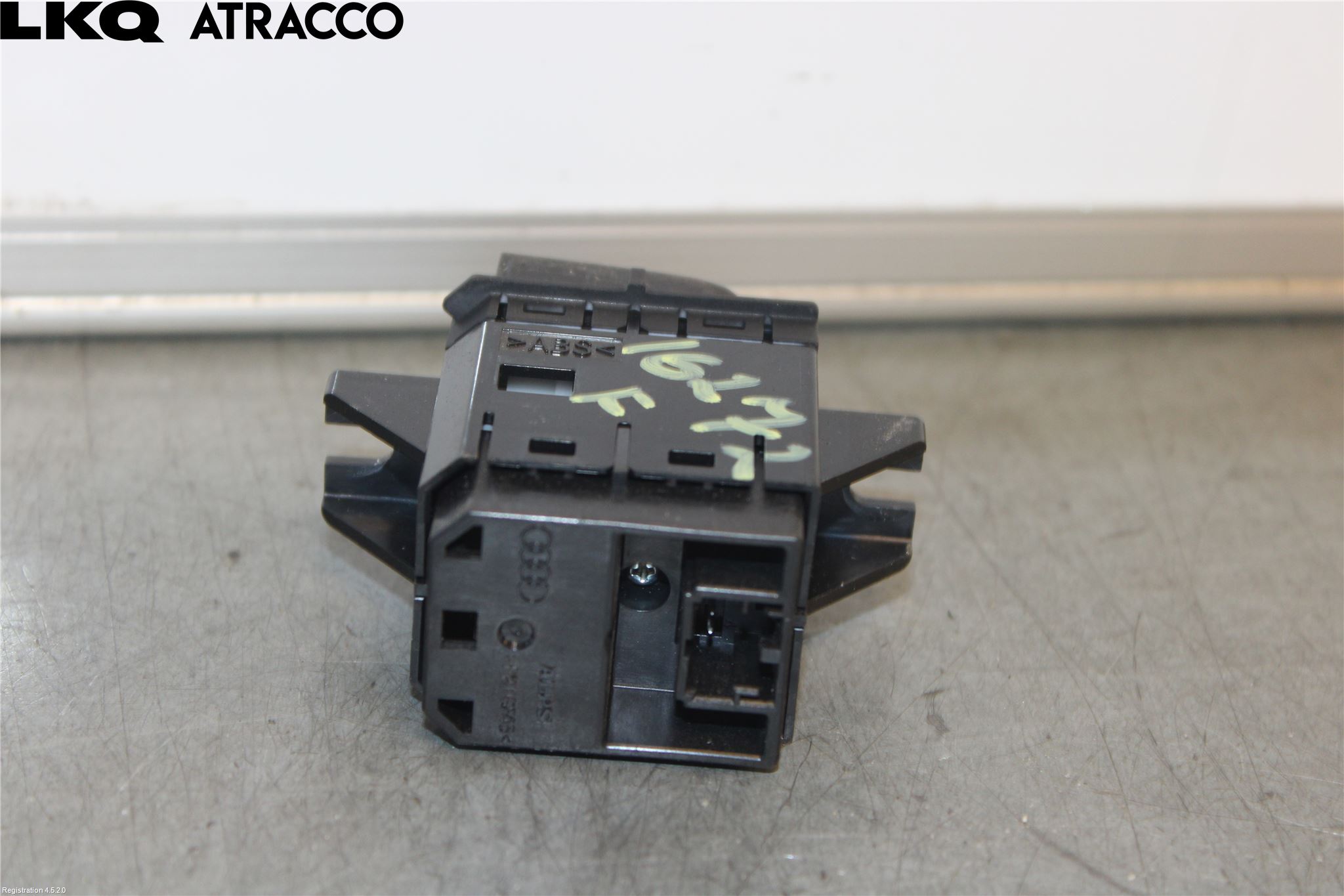 Audi A4/S4 B9 16-19 Strömställare Fader-Högtalare