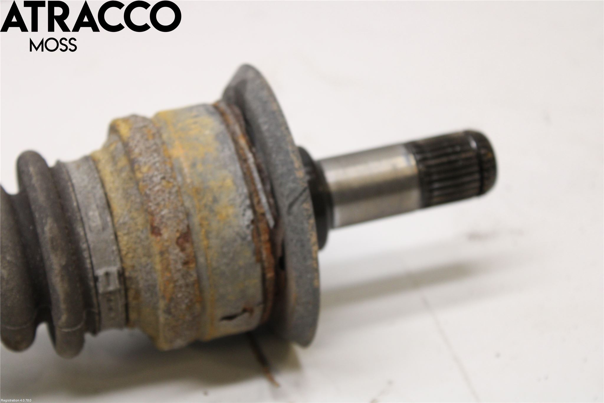 BMW 3 F30/F31/F80 12-19 Drivaxel Bak Vänster