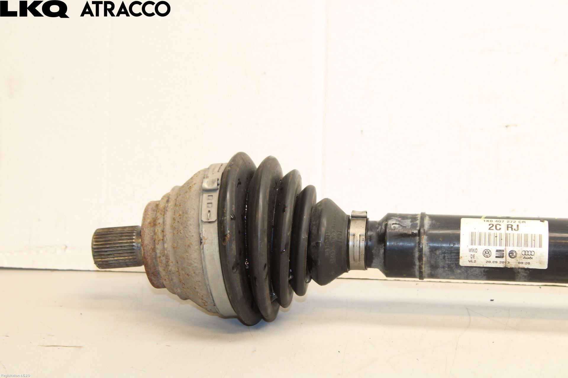 Volkswagen VW CADDY 11-15 Drivaxel Fram Höger
