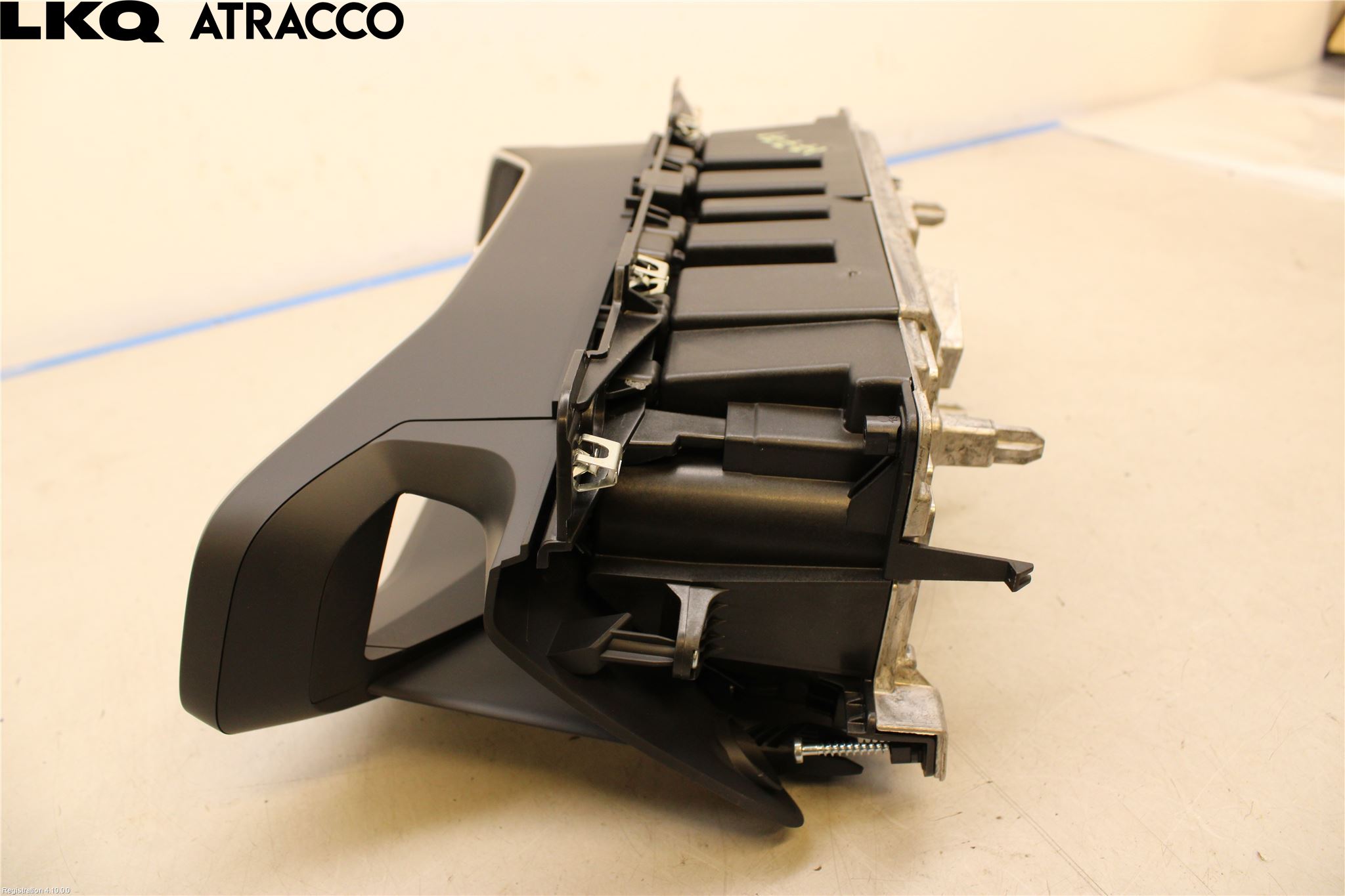 Peugeot 2008/E-2008 20- Instrument Hast