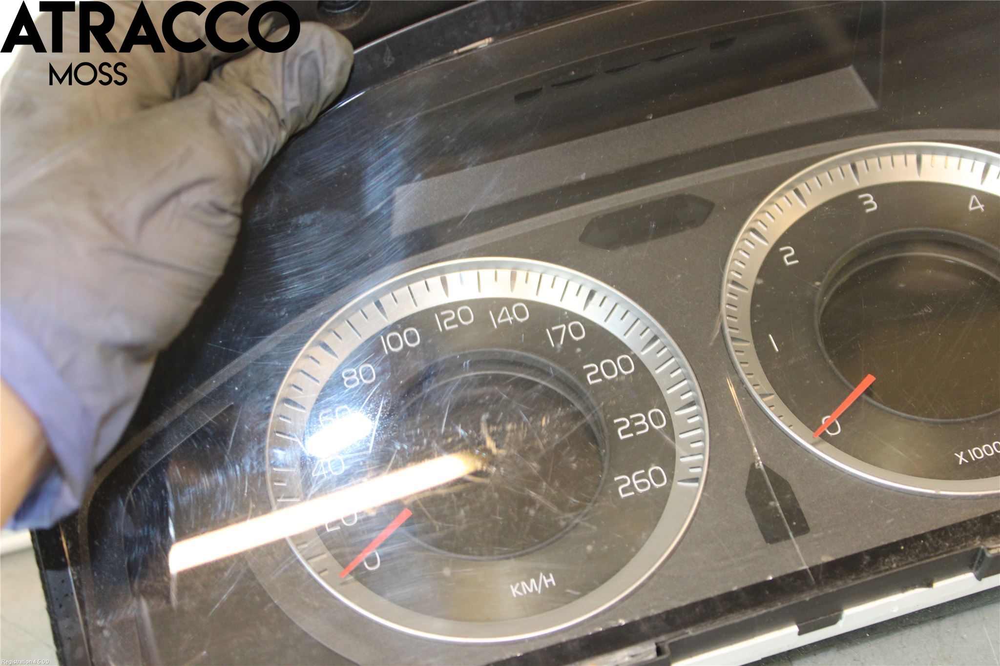 Volkswagen VW CADDY      04-10 Instrument Komb