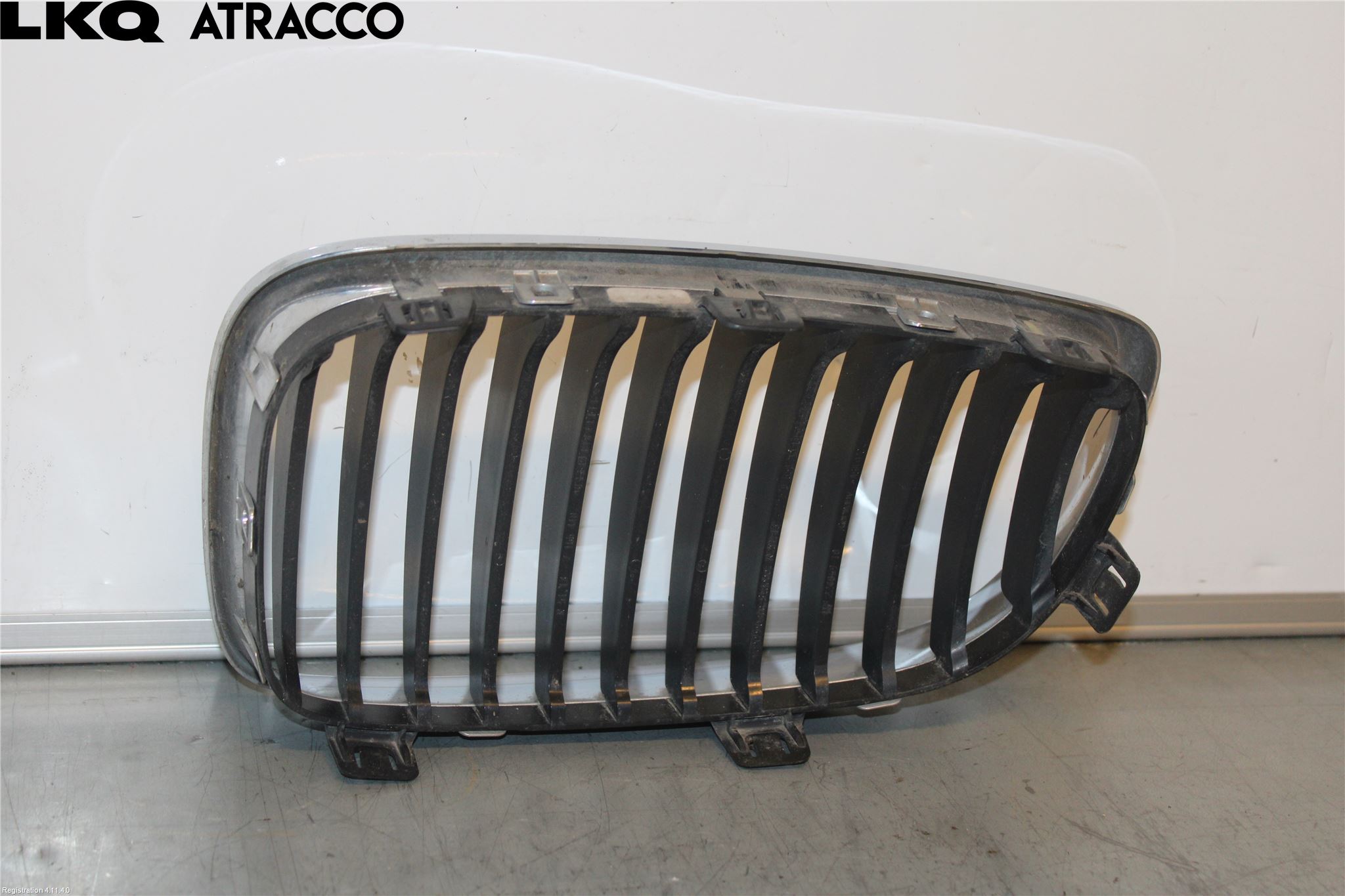 BMW 1 E87/81 5D/3D 03-11 Grilldel Höger