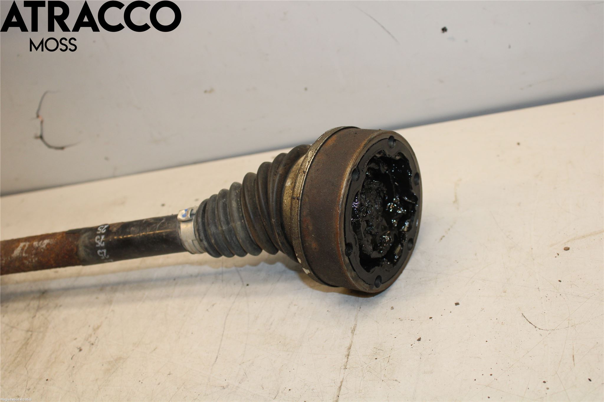 Volkswagen VW GOLF PLUS/CROSS GOLF 04-14 Drivaxel Fram Vänster