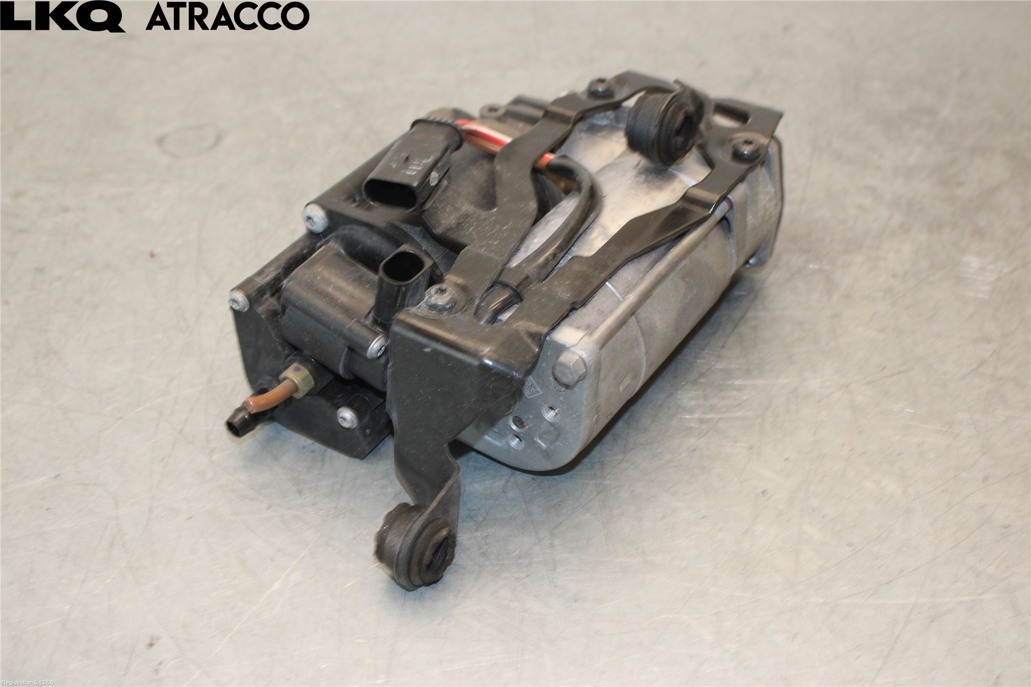 Mercedes-Benz MB E-KLASS (W213) 16-23 Kompressor Stöt-Fjädring