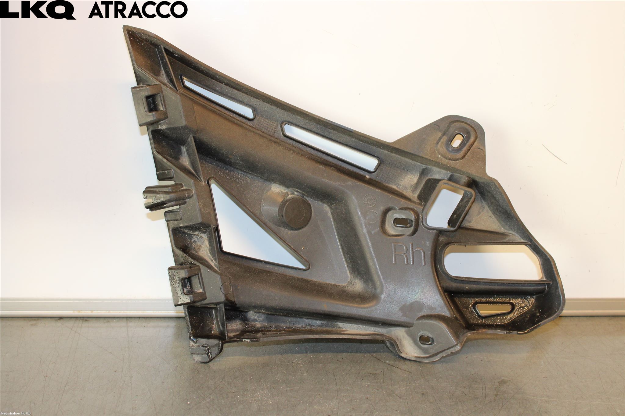 Peugeot 208/E-208 20- Stötfångarbärjärn Bak