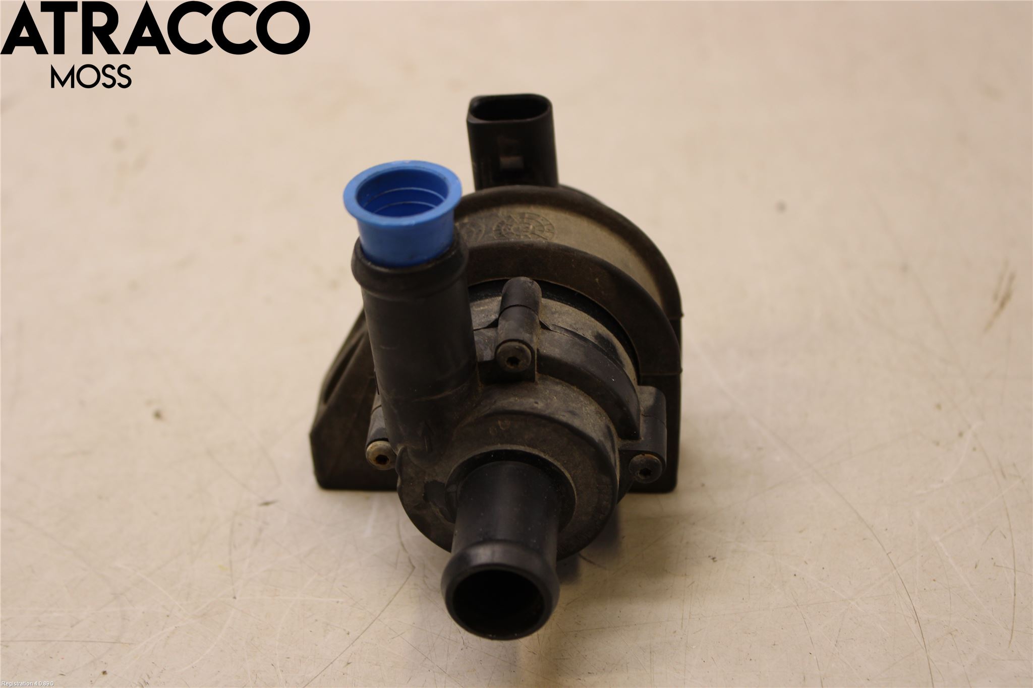 Volkswagen VW CADDY 11-15 Vattenpump