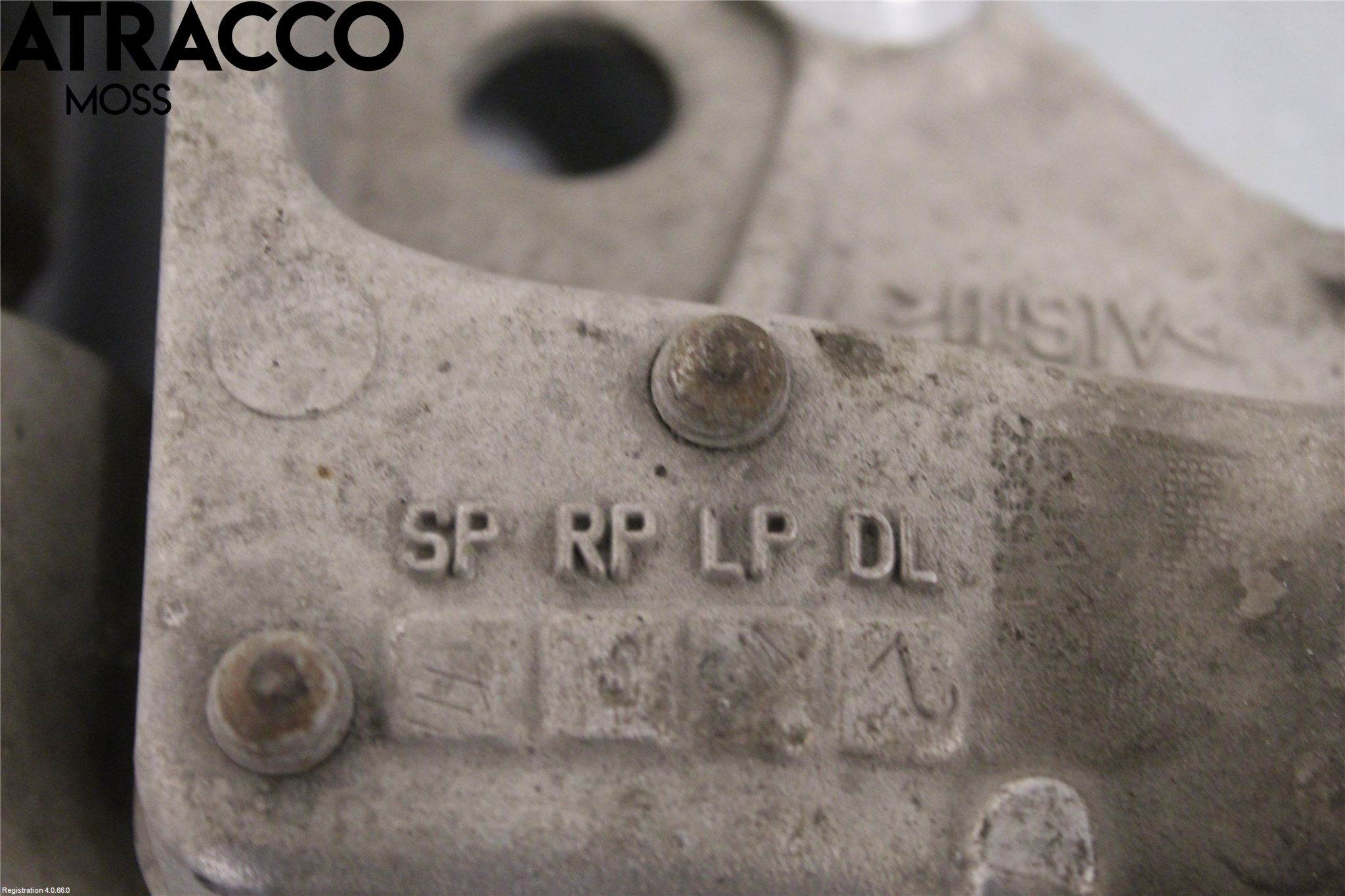 Volkswagen VW GOLF VI 09-13 Bärarm Fram Undre Vä