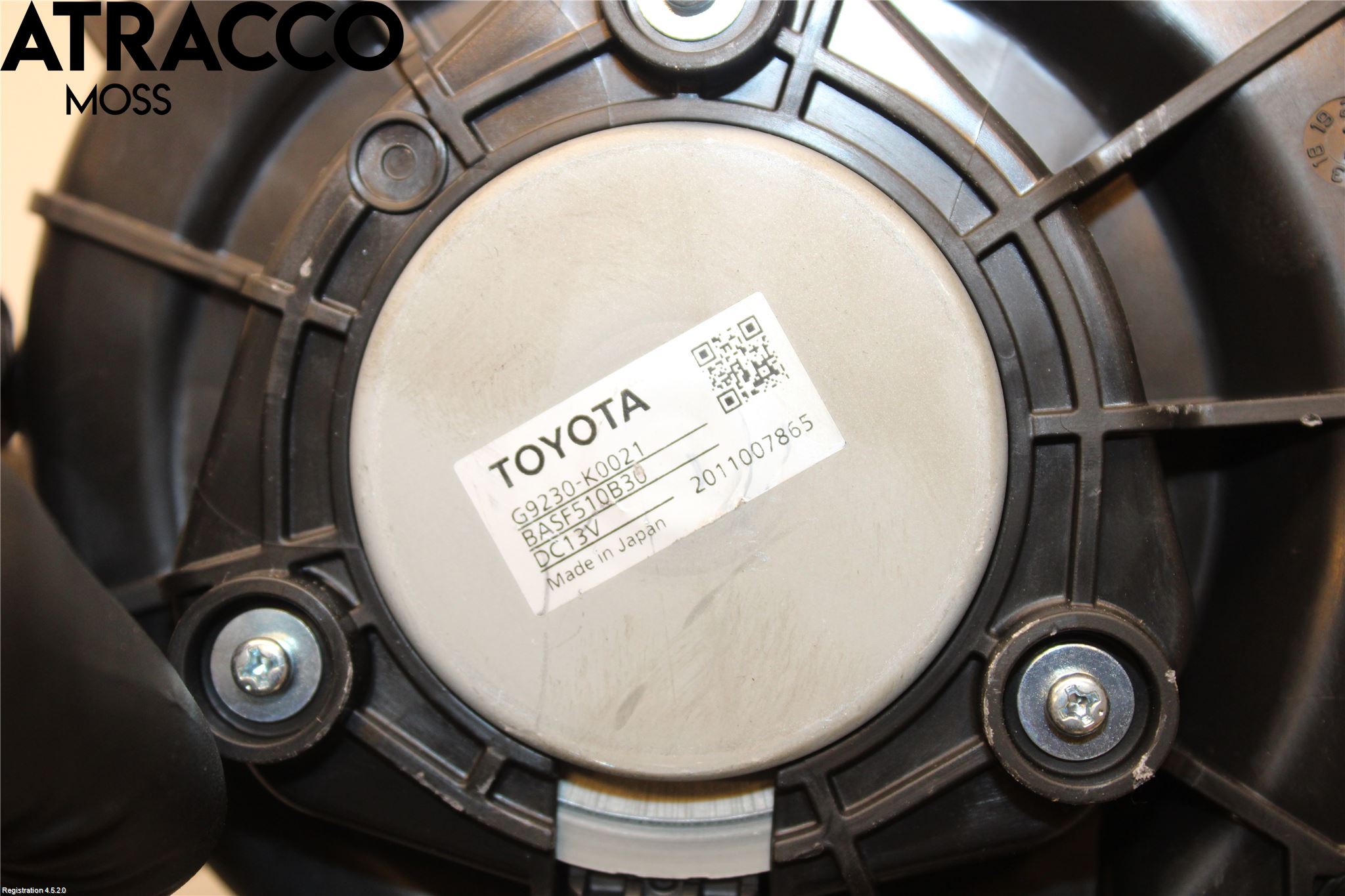 Toyota YARIS XP21 20- Kylfläkt El
