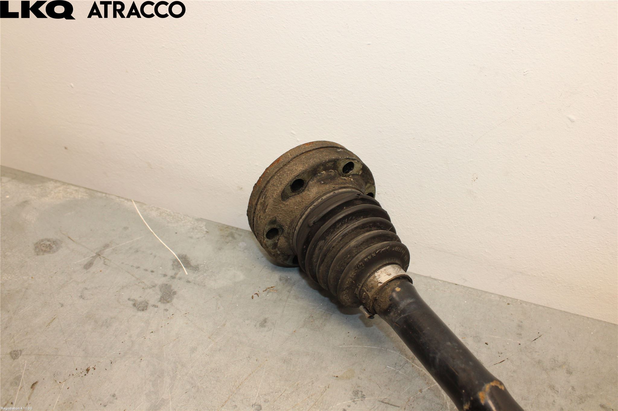 Volkswagen VW TRANSP/CARAVELLE (T5) 04-15 Drivaxel Bak Vänster
