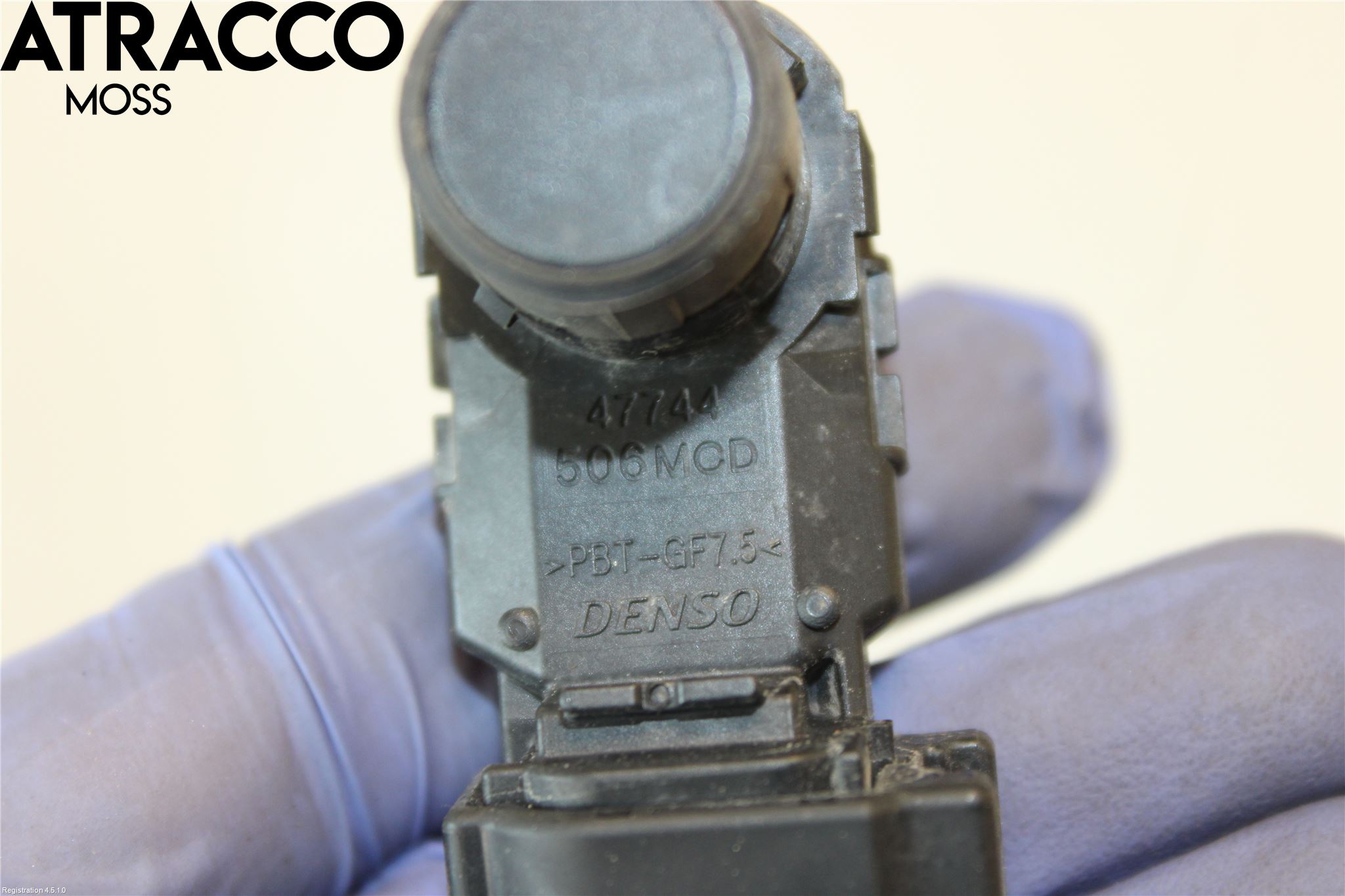 Toyota RAV4 13-18 Parkeringshjälp Backsensor