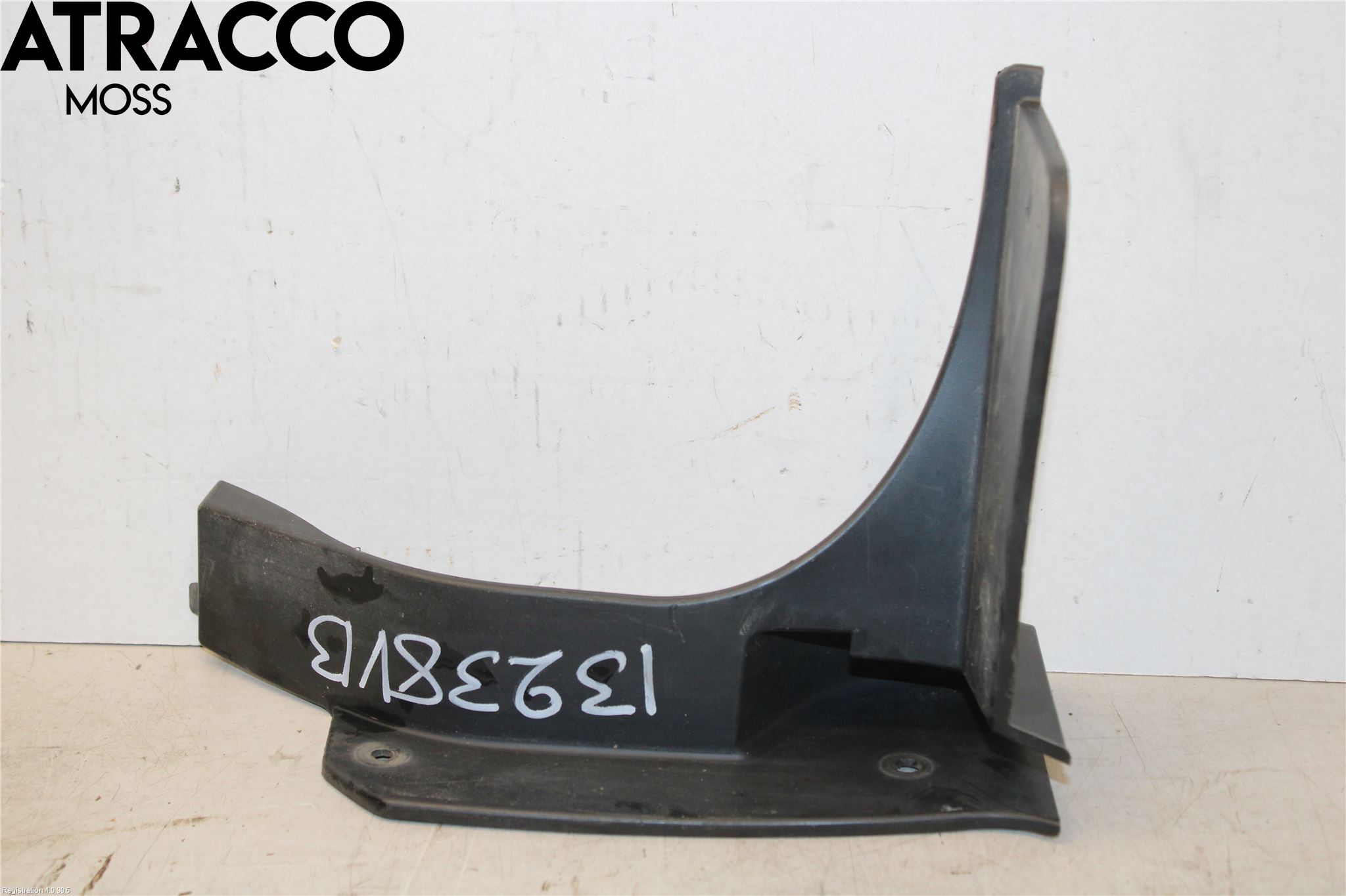 Mitsubishi OUTLANDER 07-12 Skärm Inner
