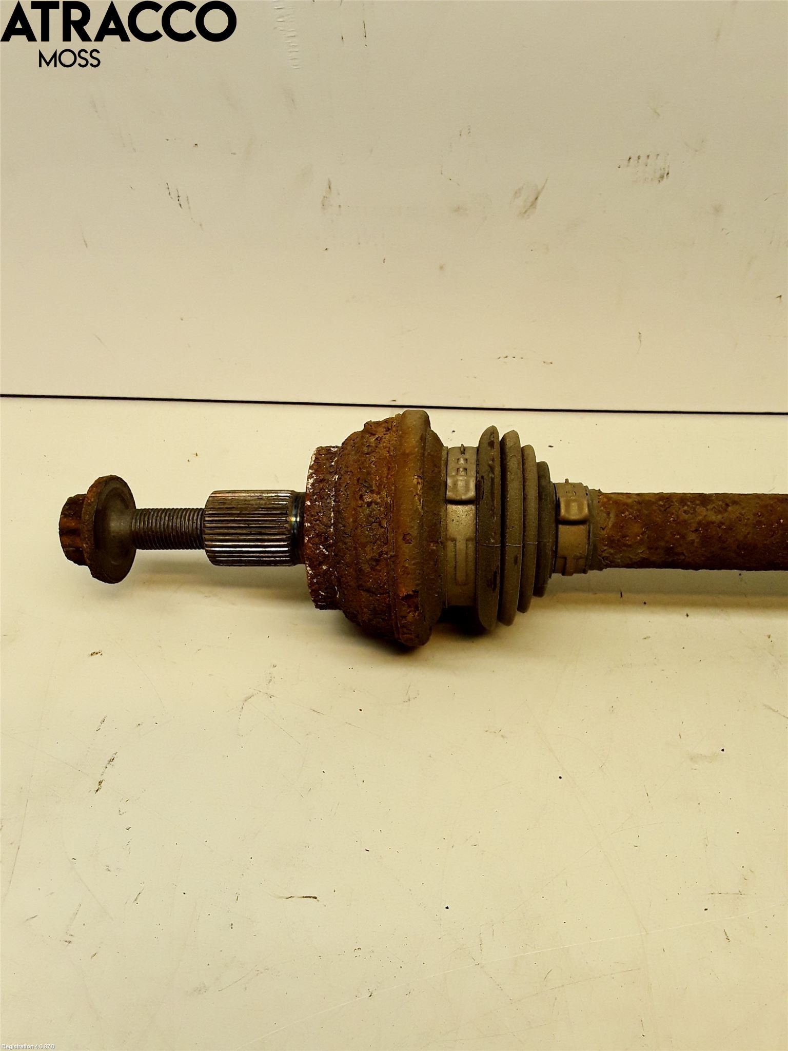 Volkswagen VW TIGUAN 07-16 Drivaxel Bak Vänster