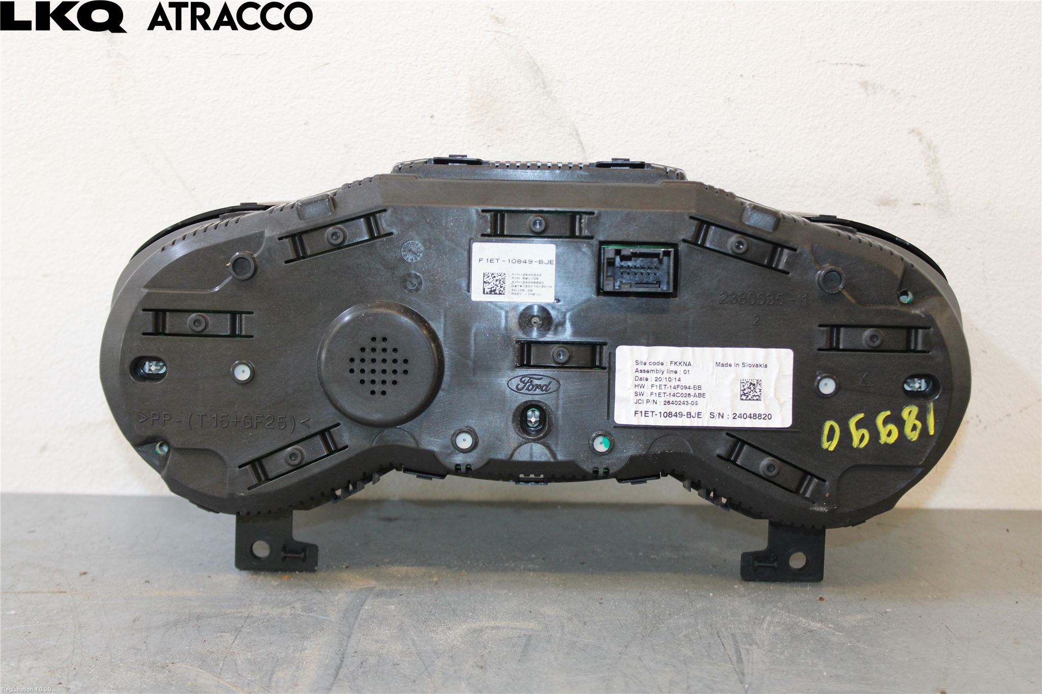 Ford FOCUS 15-18 Instrument Hast