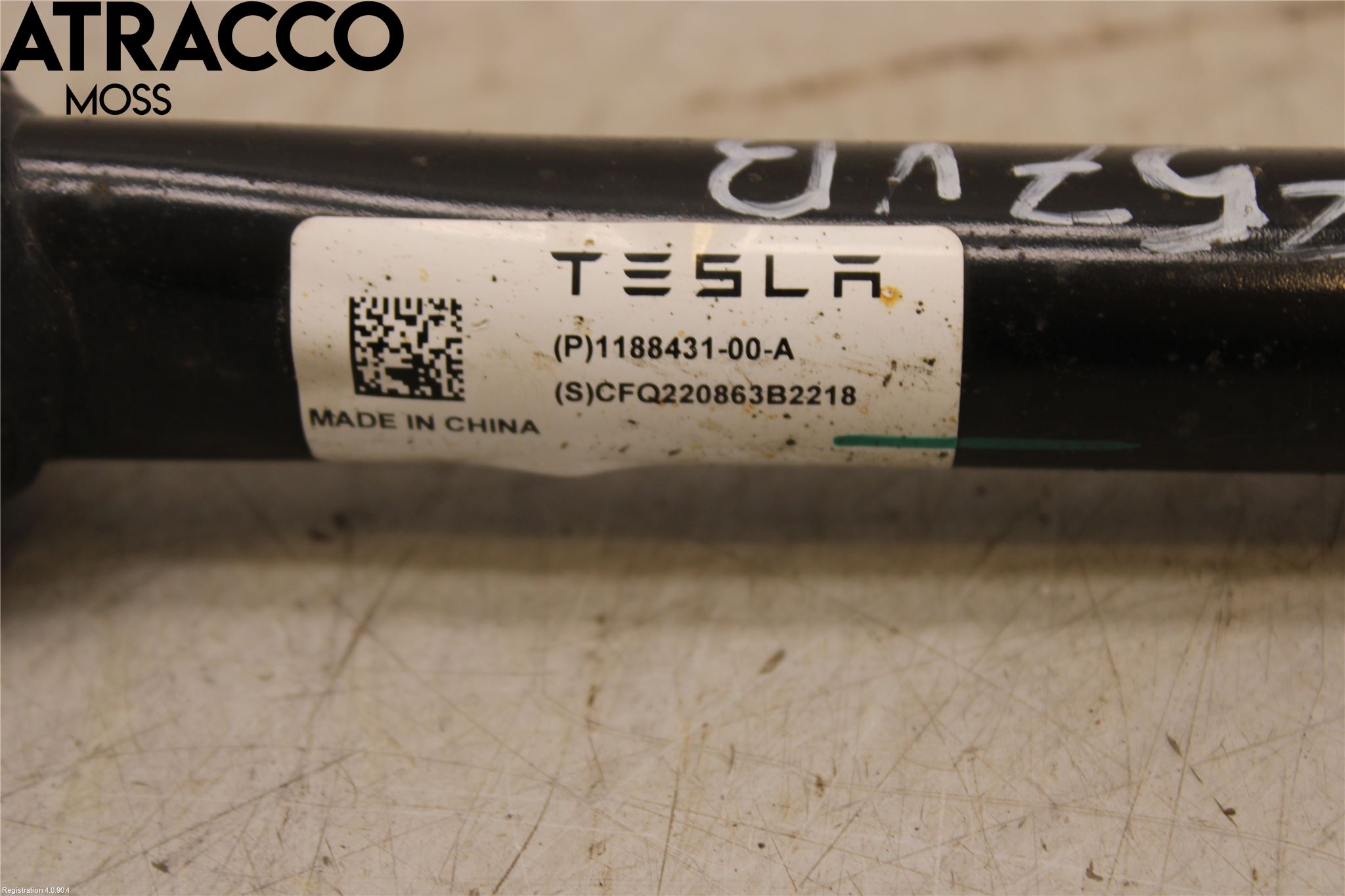 Tesla MODEL Y 21- Bärarm Bak Vänster