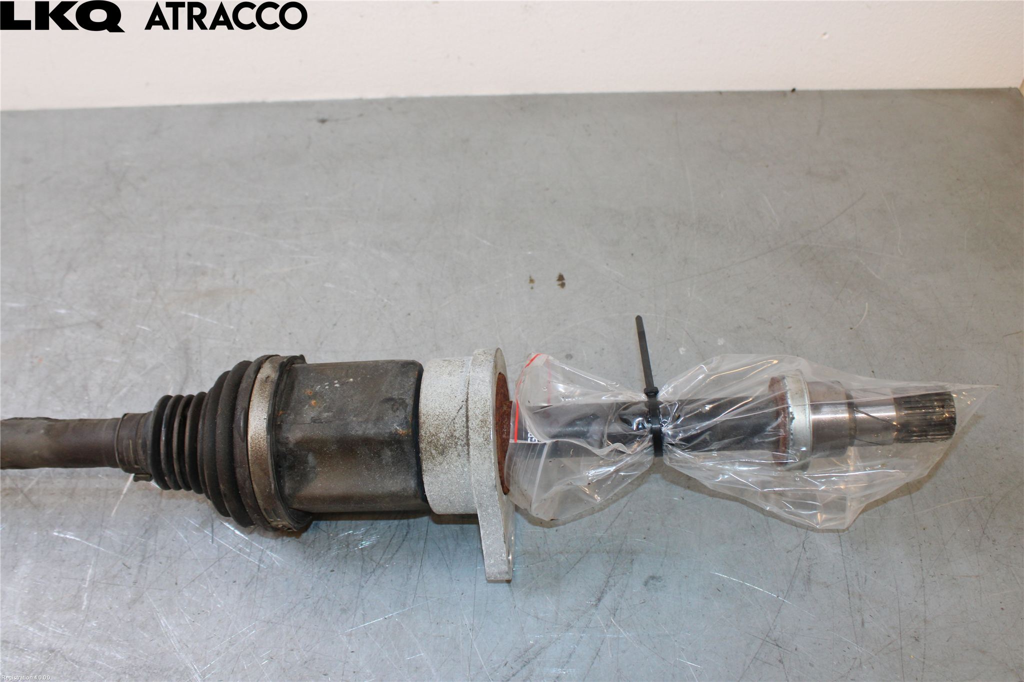 Xpeng G9 22- Drivaxel Fram Vänster