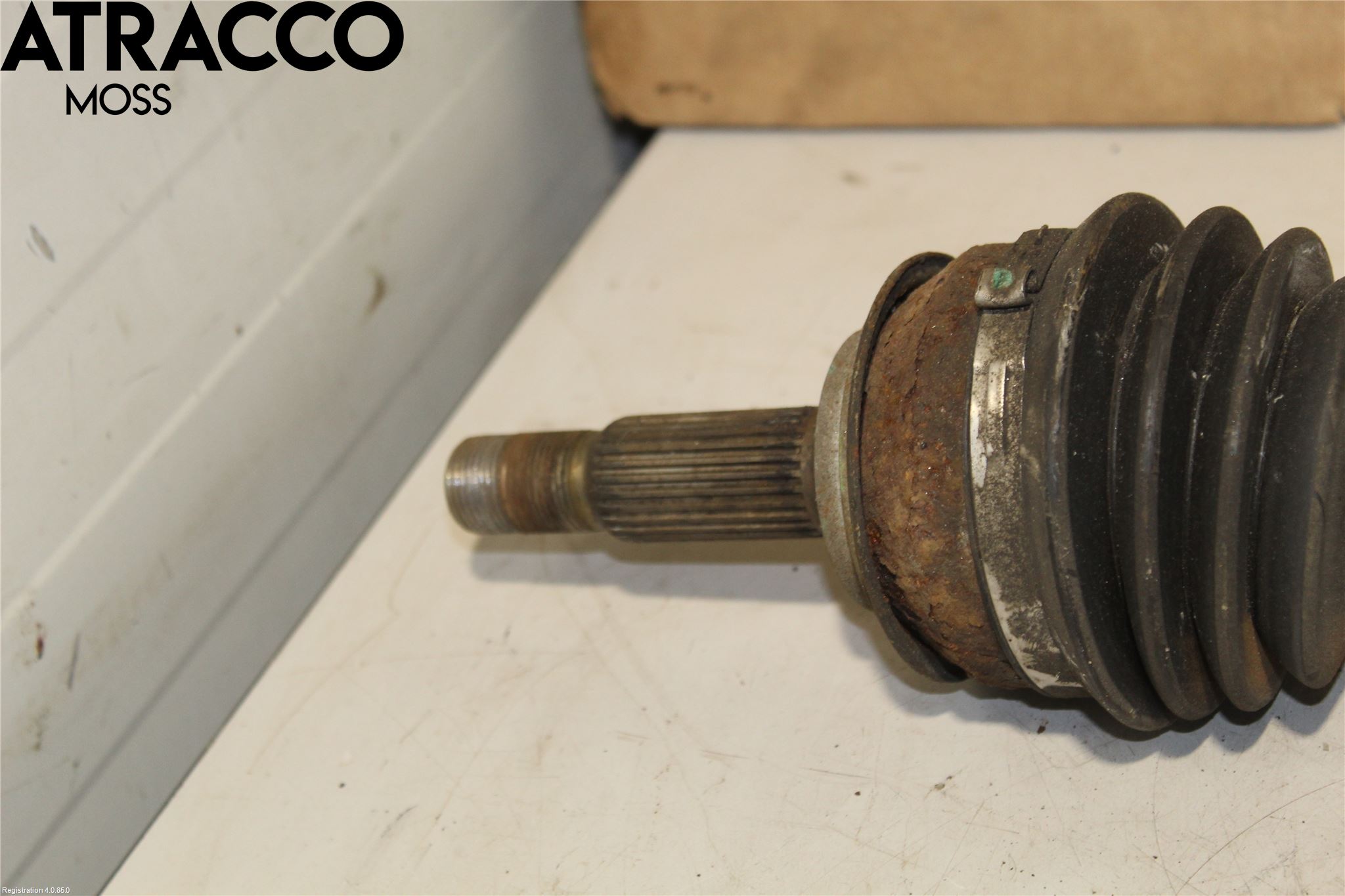 Toyota YARIS XP130 12-14 Drivaxel Fram Vänster