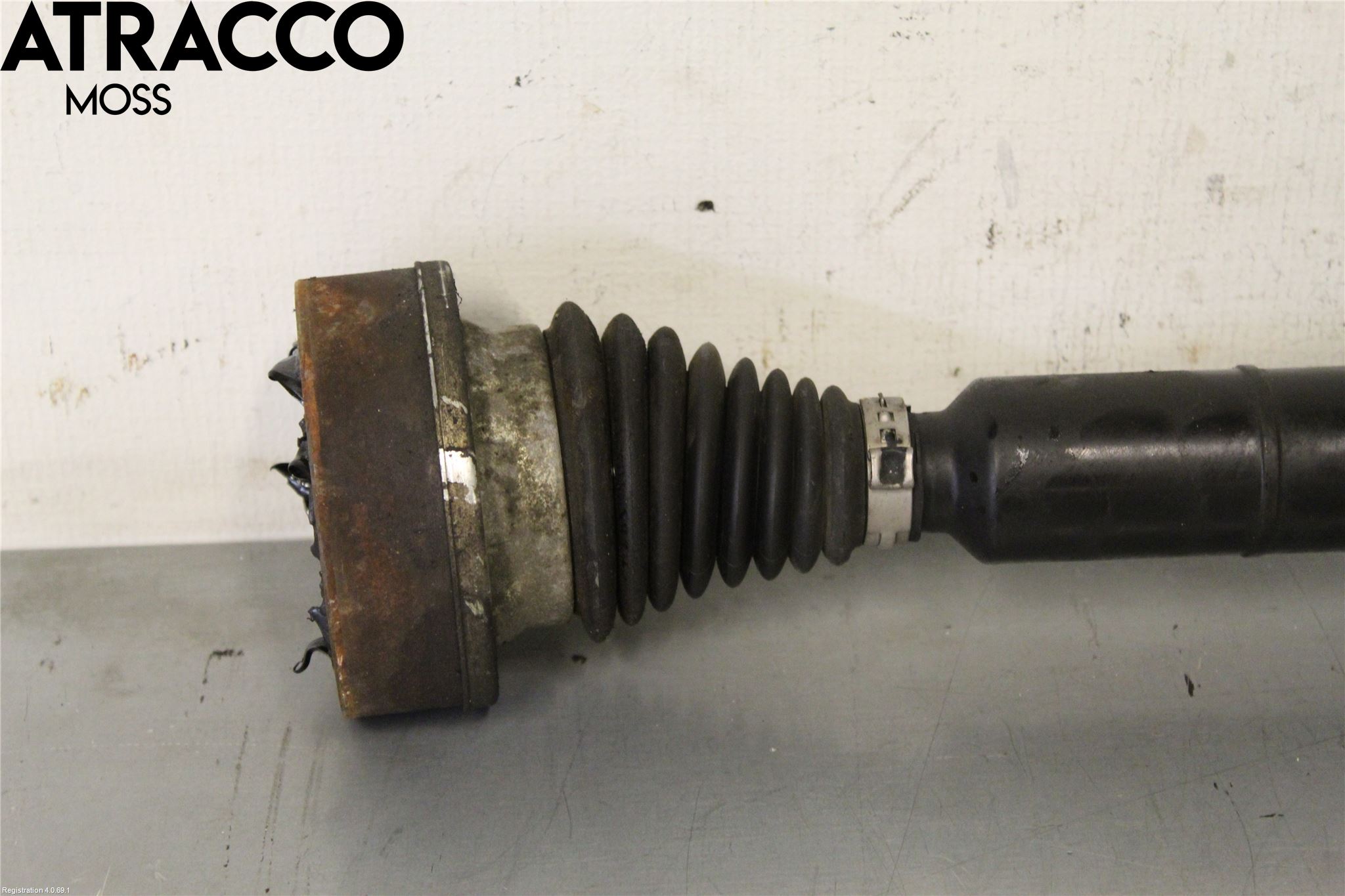 Volkswagen VW GOLF VI 09-13 Drivaxel Fram Höger
