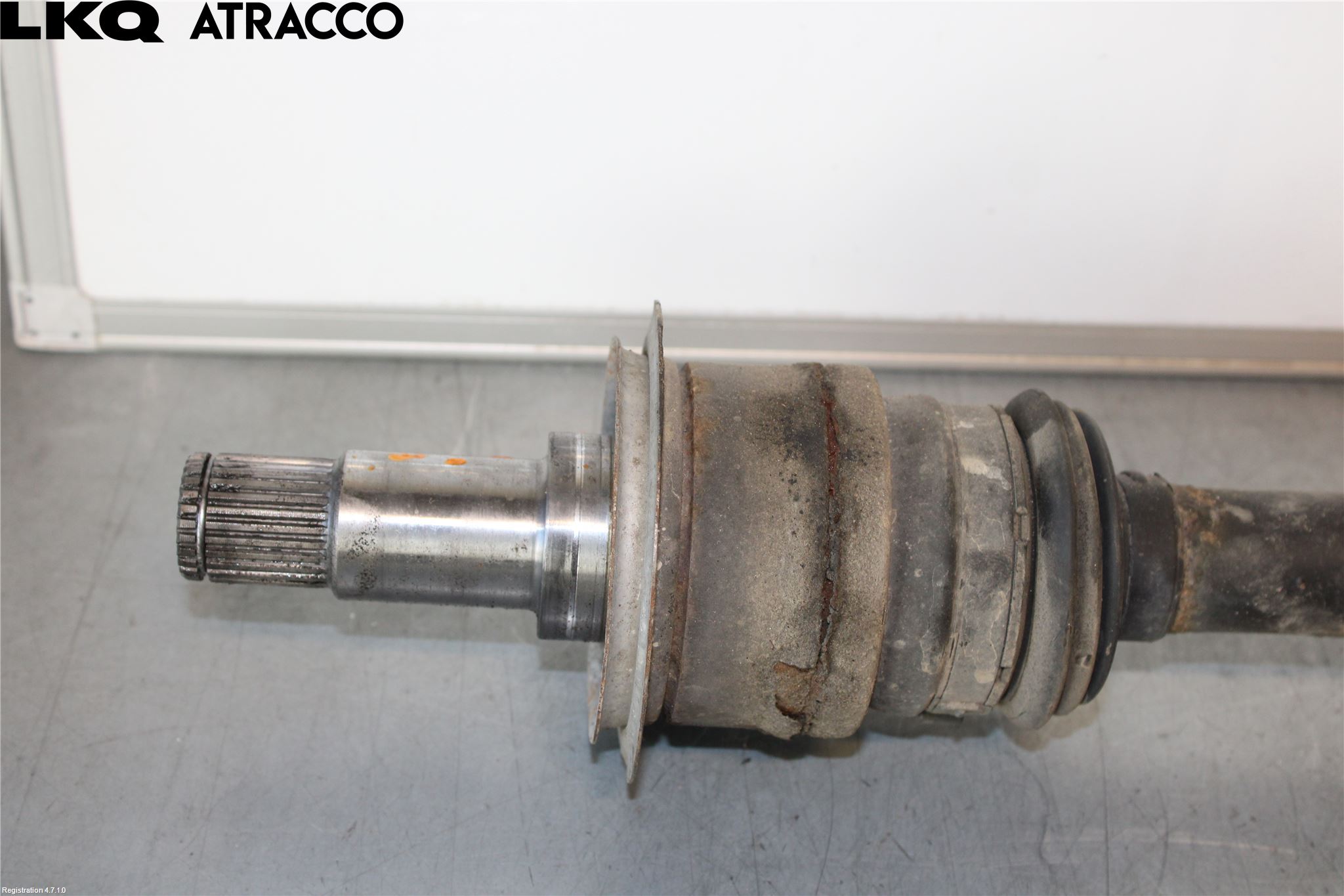 Mercedes-Benz MB C-KLASS (W205) 14-21 Drivaxel Bak Höger