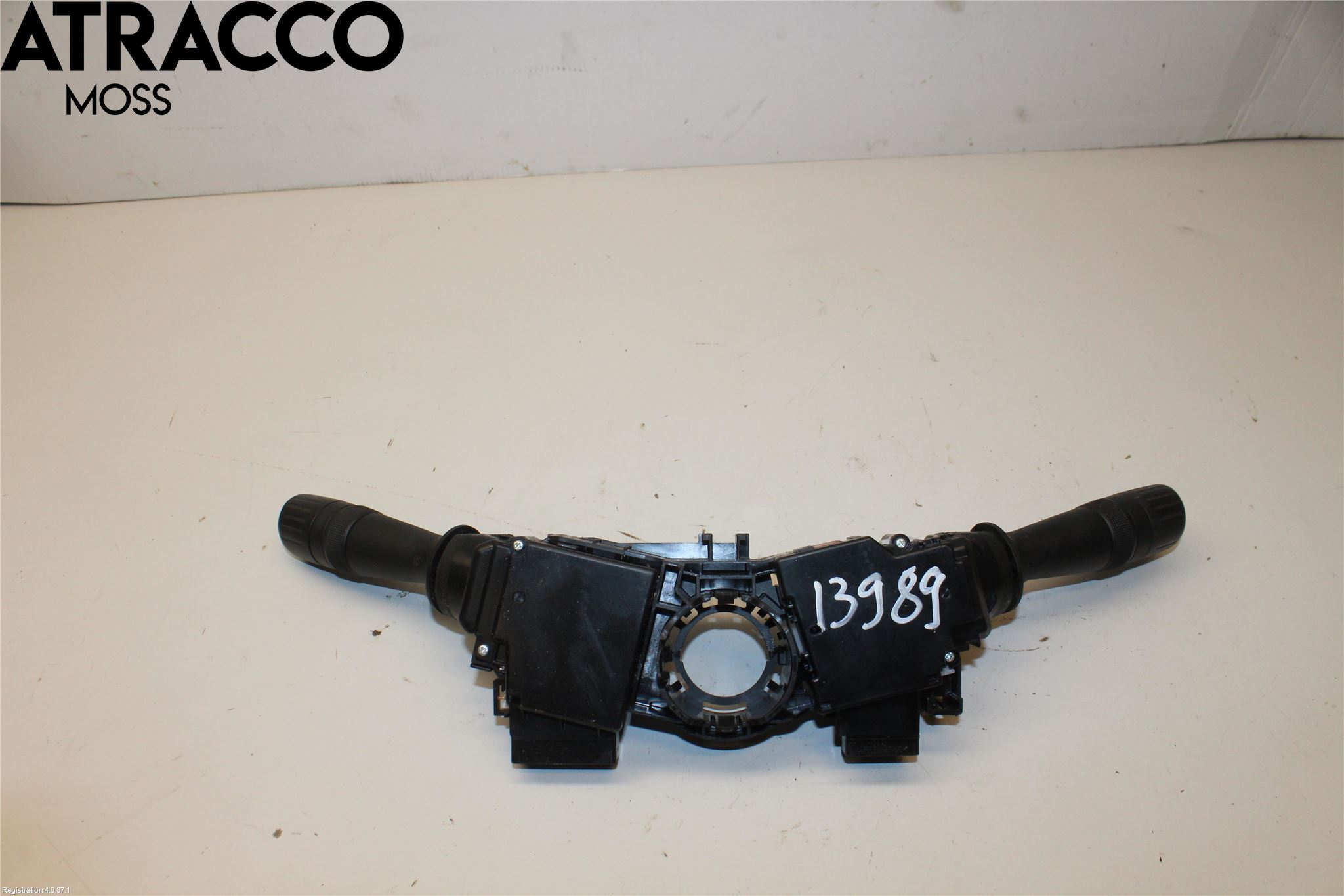 Toyota AURIS 13-19 Spakcentral