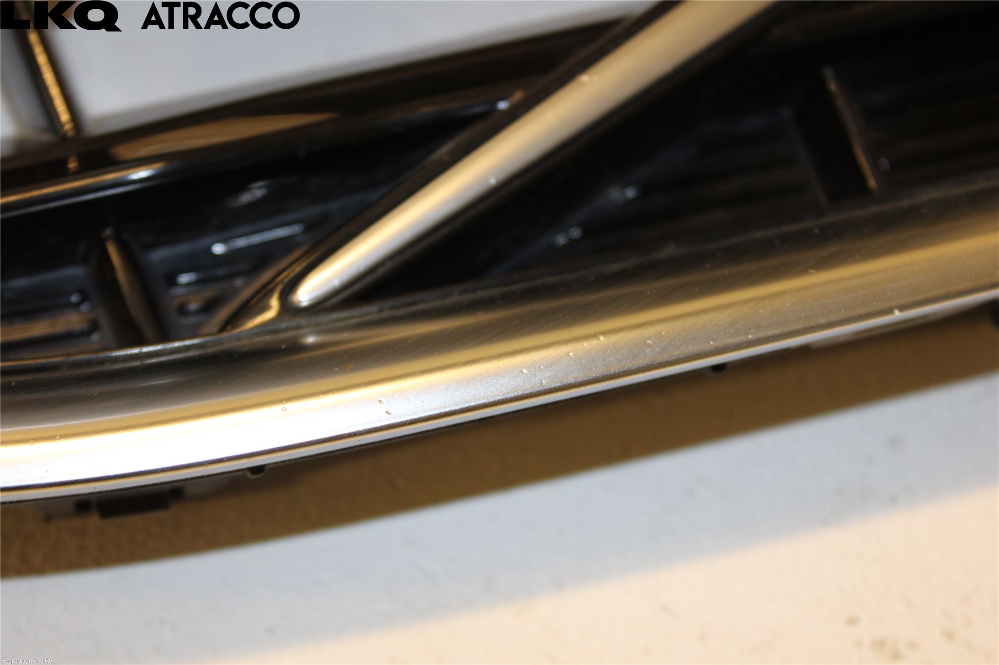 Volvo V40 12-19 Grill Komp