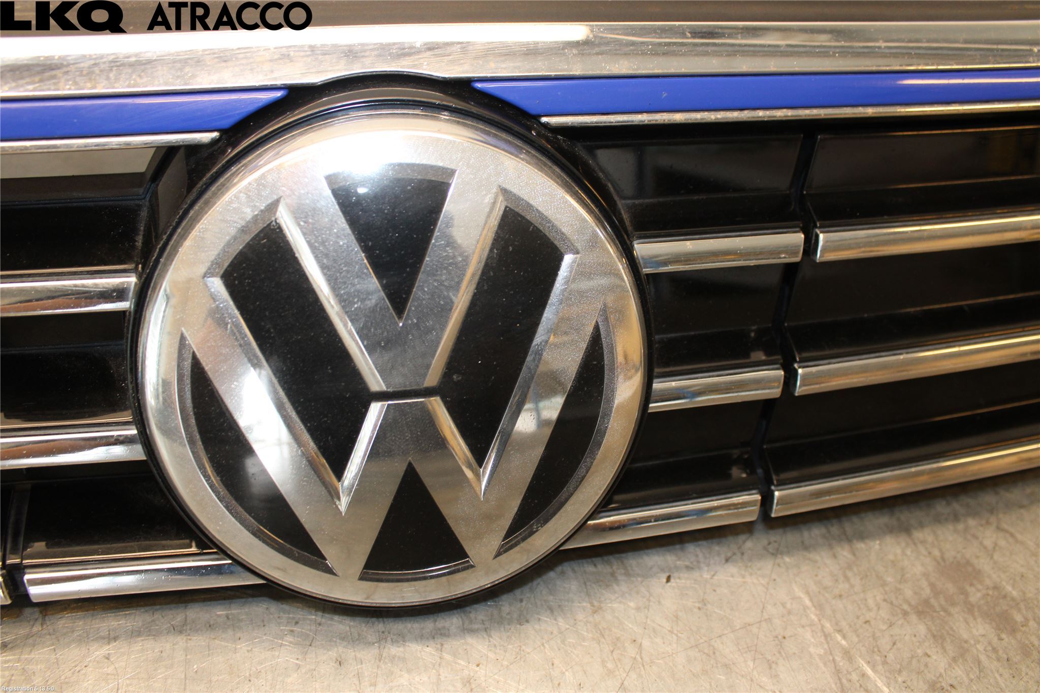 Volkswagen VW PASSAT 15-19 Grill Komp