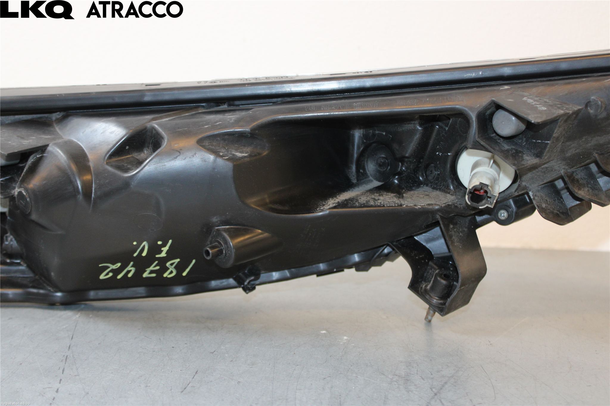 Nissan JUKE 10-14 Strålkastare Vänster