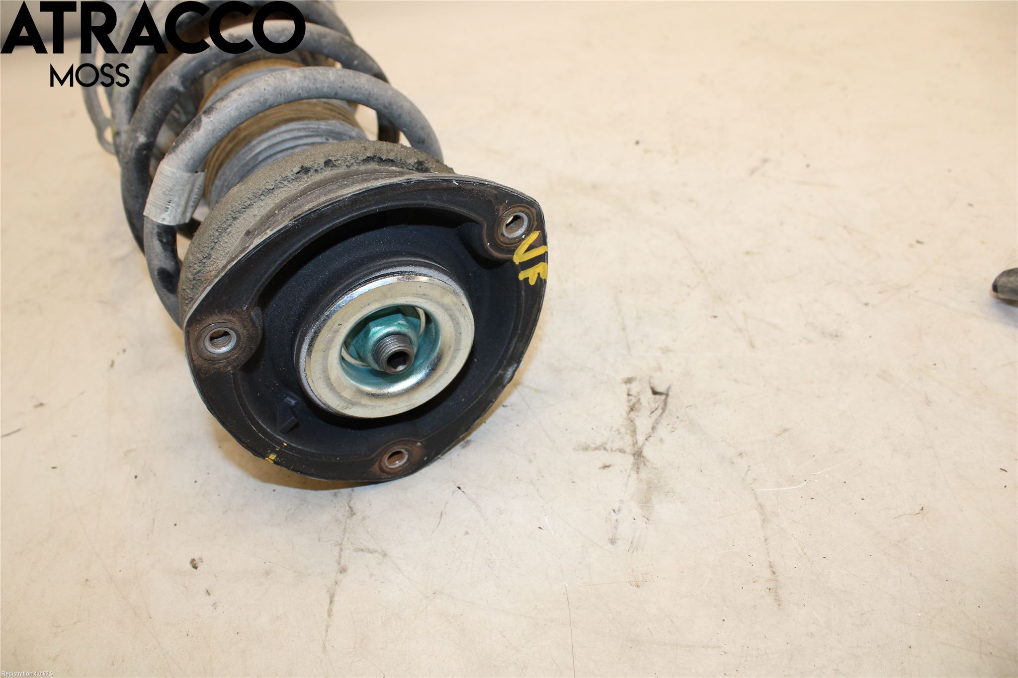 Volkswagen VW PASSAT 15-19 Fjäderben Fram Vänster