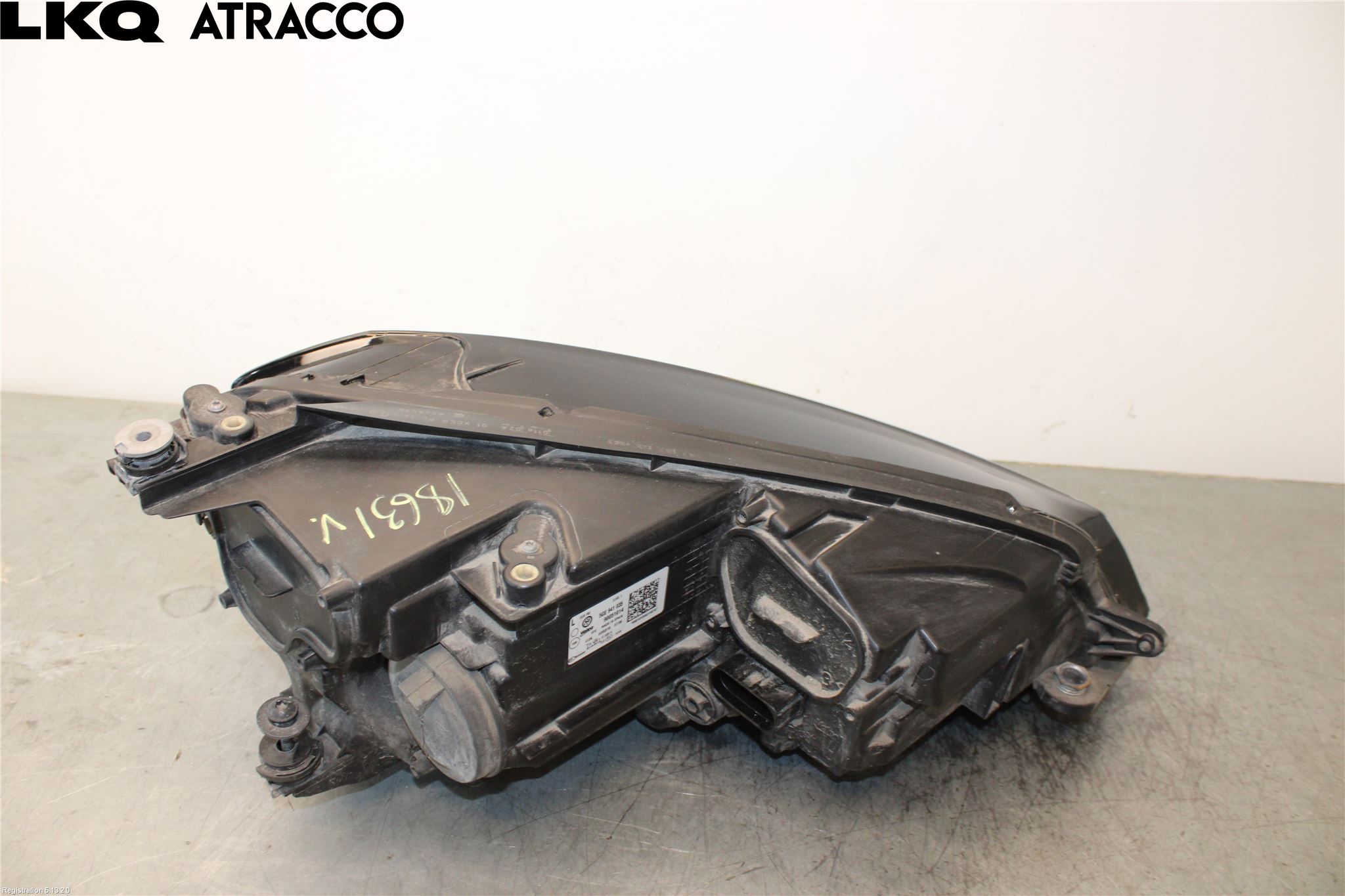 Volkswagen VW GOLF / E-GOLF VII 13-20 Strålkastare Vänster
