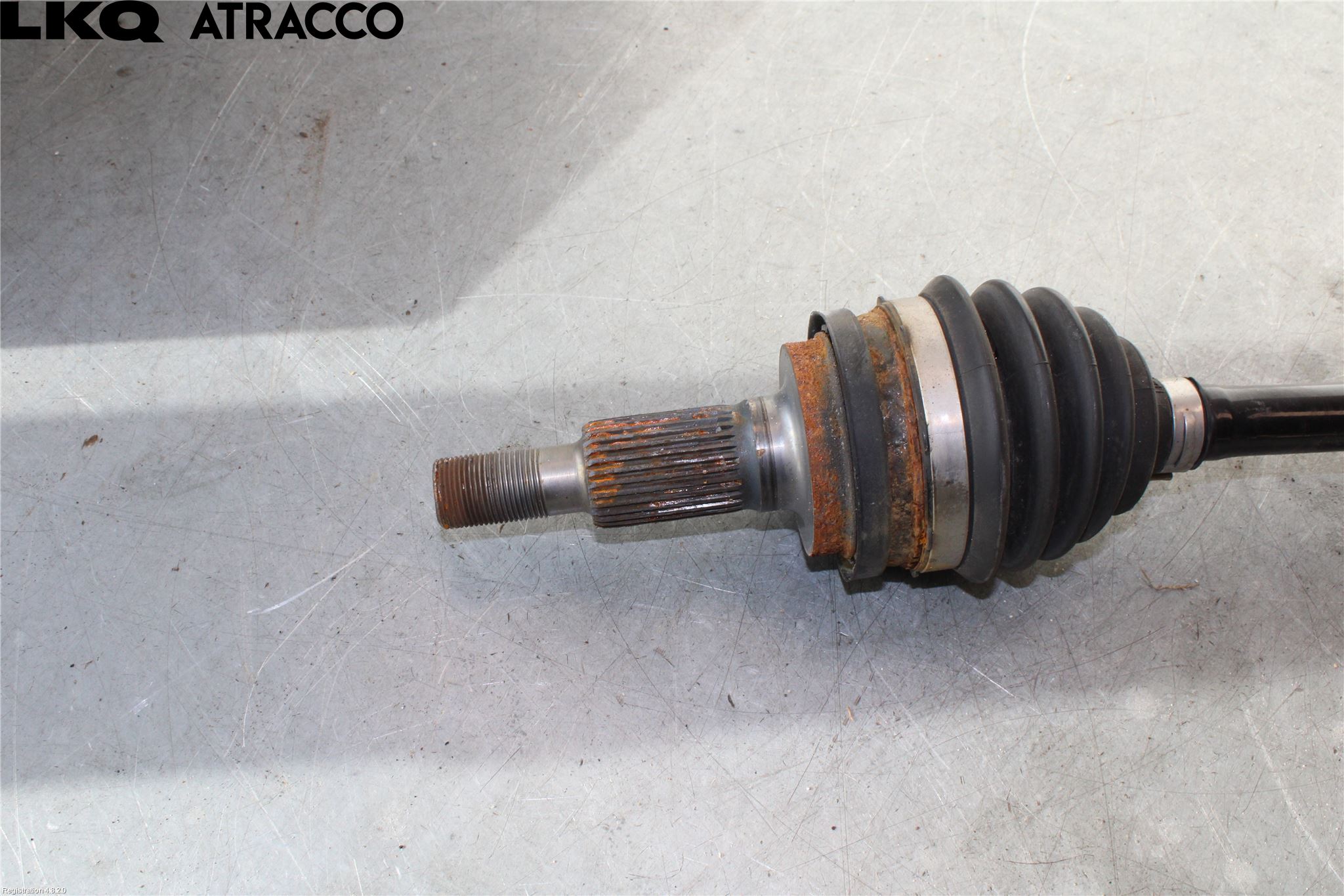 Porsche TAYCAN 20- Drivaxel Fram Vänster