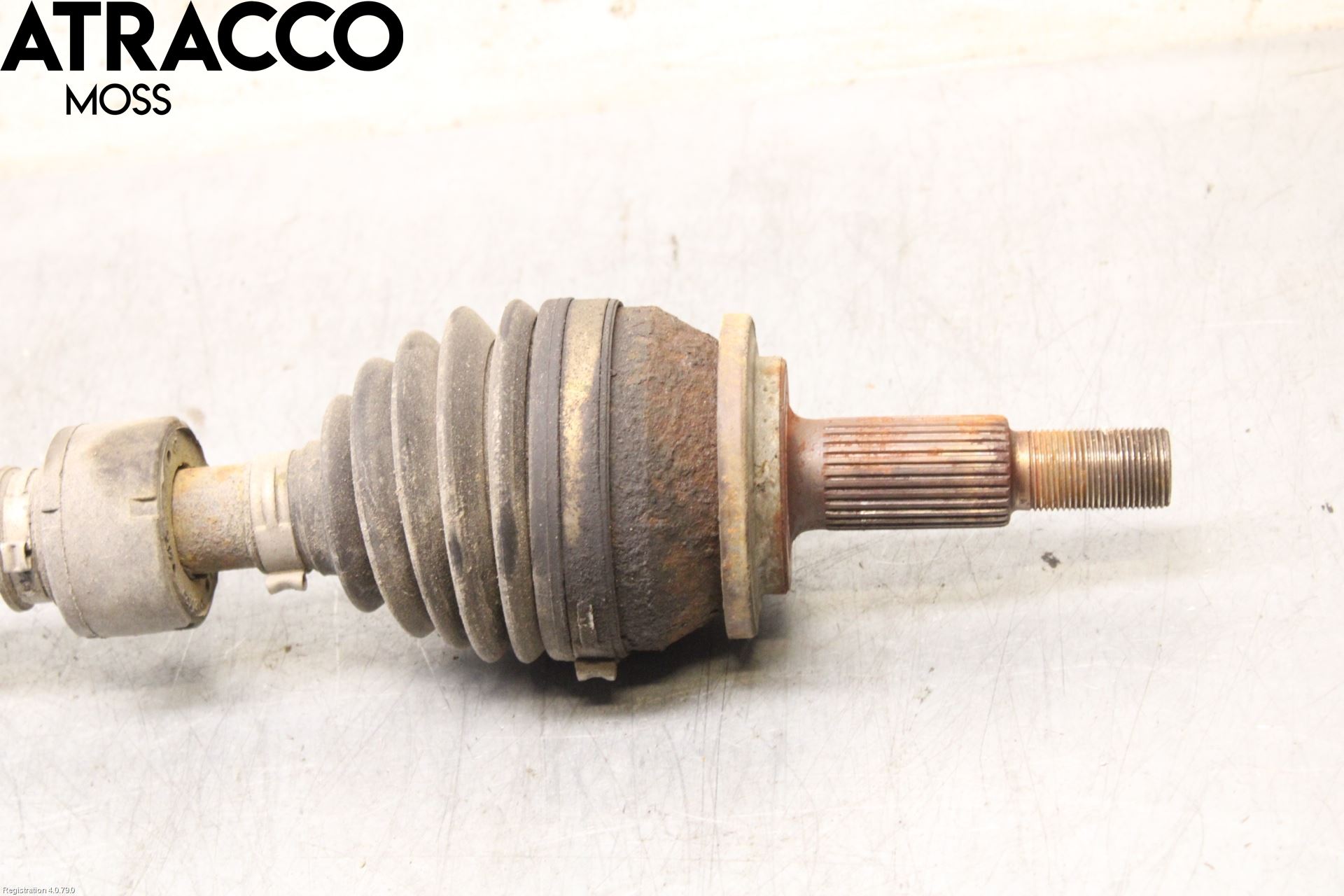 Toyota AVENSIS 09-15 Drivaxel Fram Höger
