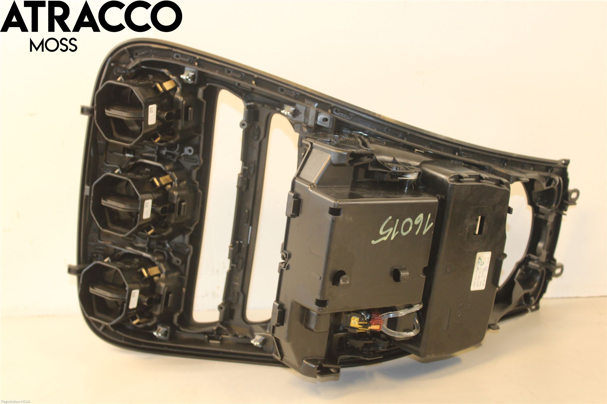 Mercedes-Benz MB C-KLASS (W205) 14-21 Instrumentbräda Förvaringsfack