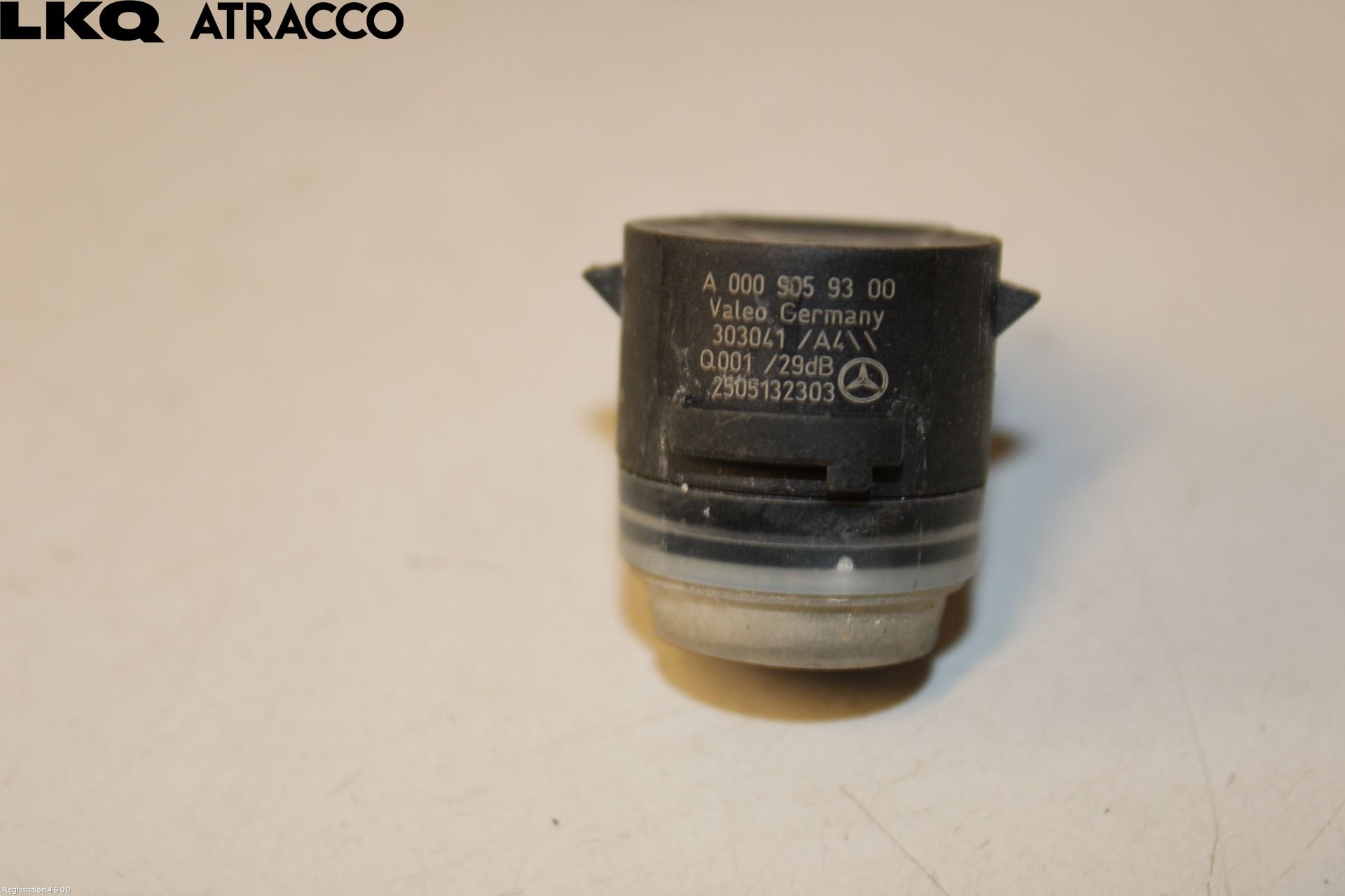 Mercedes-Benz MB E-KLASS (W212) 09-16 Parkeringshjälp Frontsensor