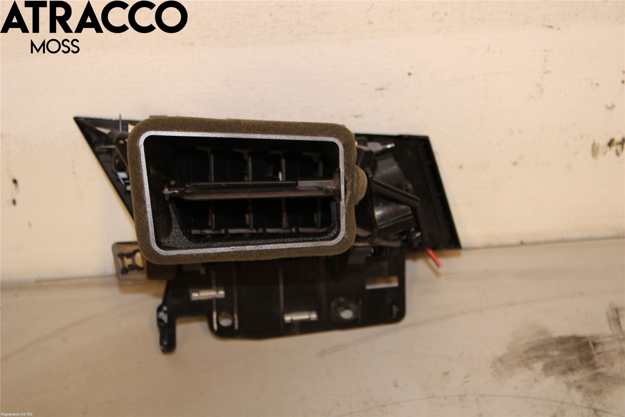Volkswagen VW PASSAT 15-19 Instrumentbräda