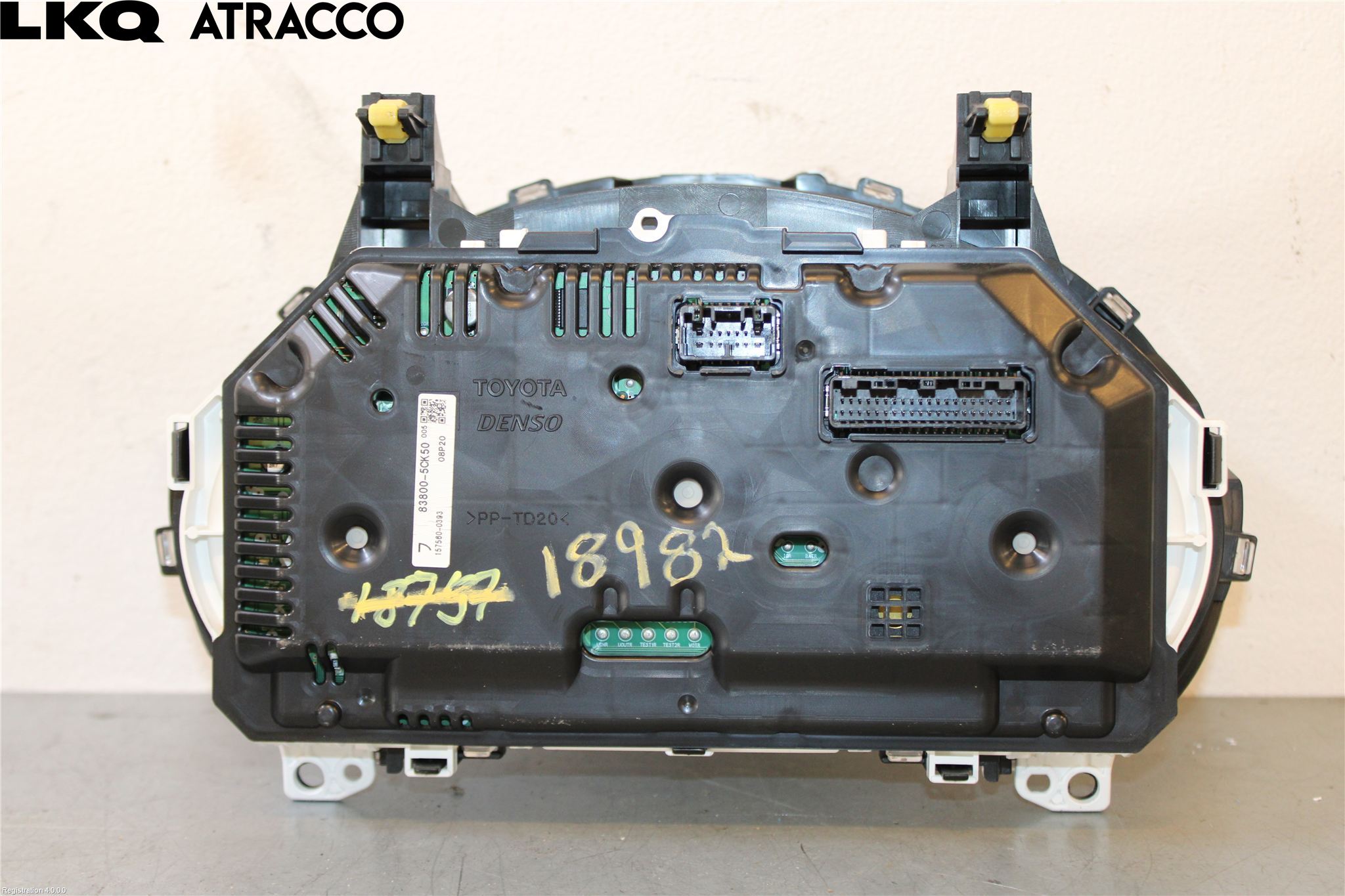 Toyota VERSO-S 11-16 Instrument Hast