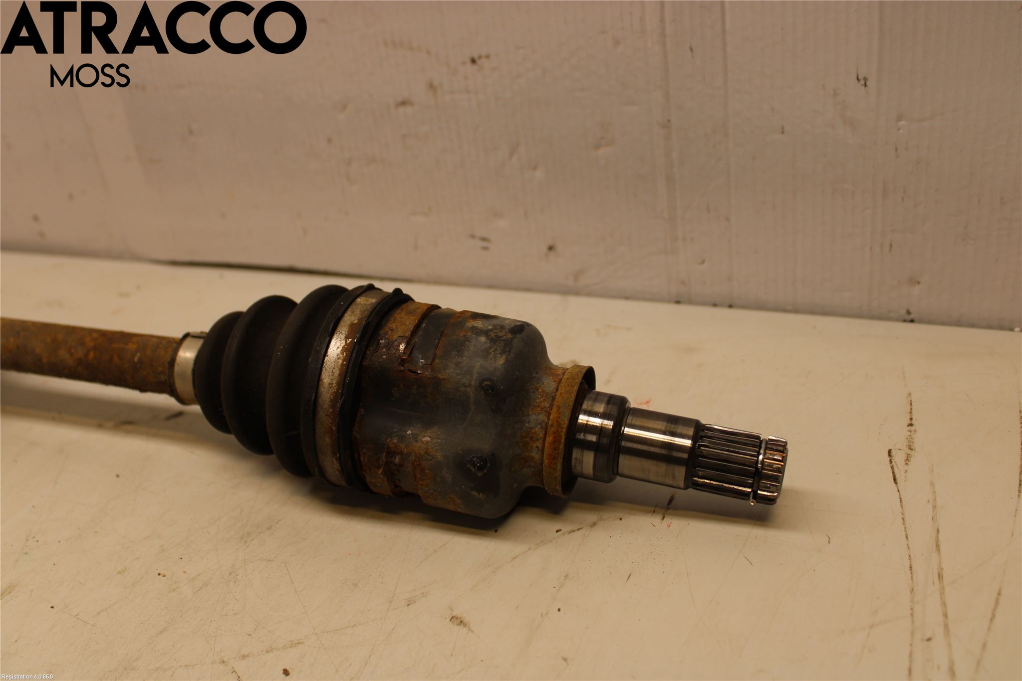 Toyota AVENSIS 09-15 Drivaxel Fram Vänster