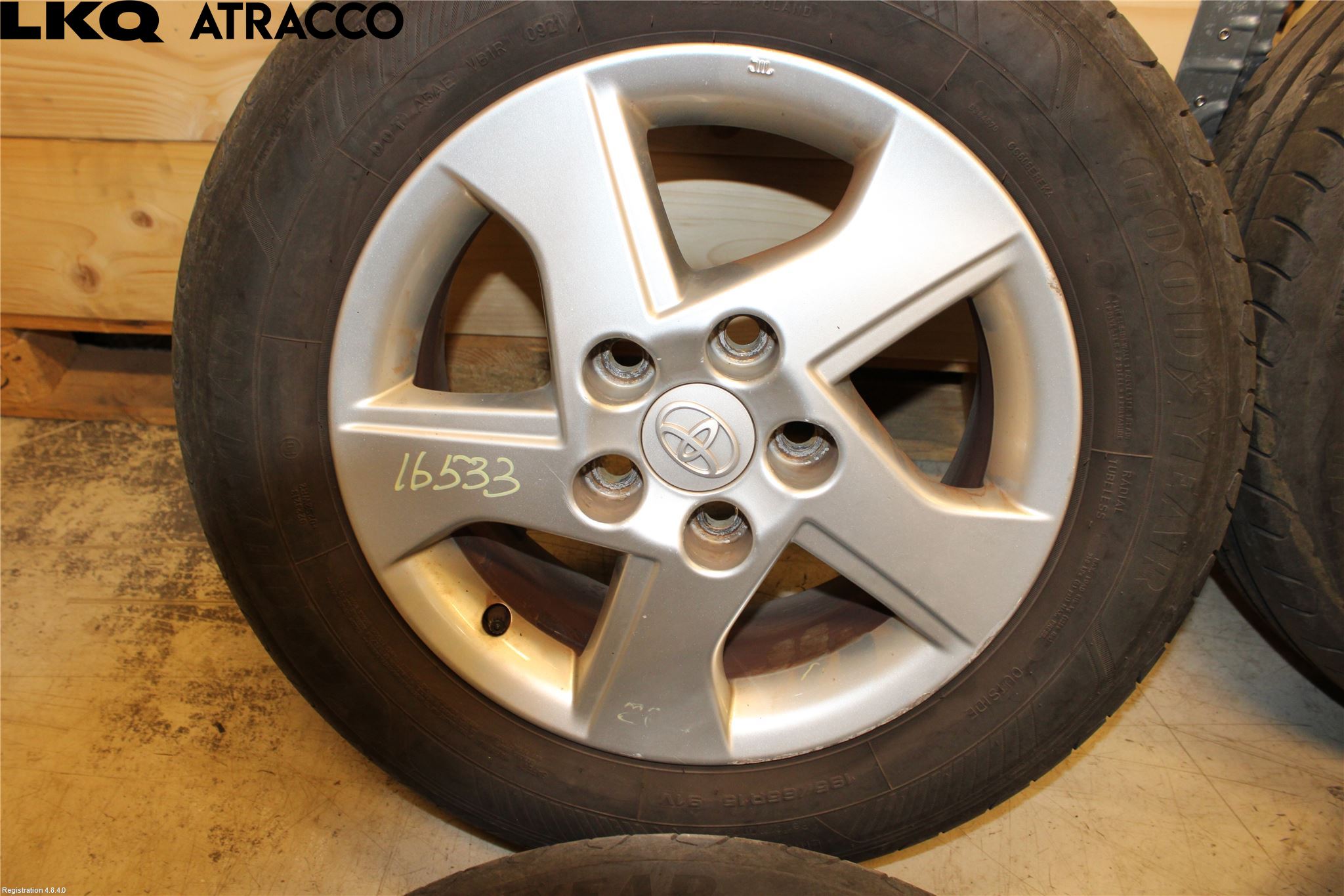 Toyota AURIS 10-12 Sommardäck Alumfälg 4St