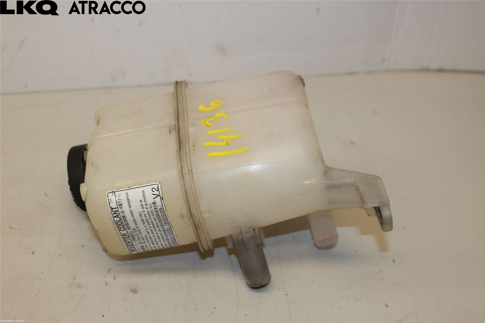 Toyota PRIUS ZVW30 09-20 Expansionstank