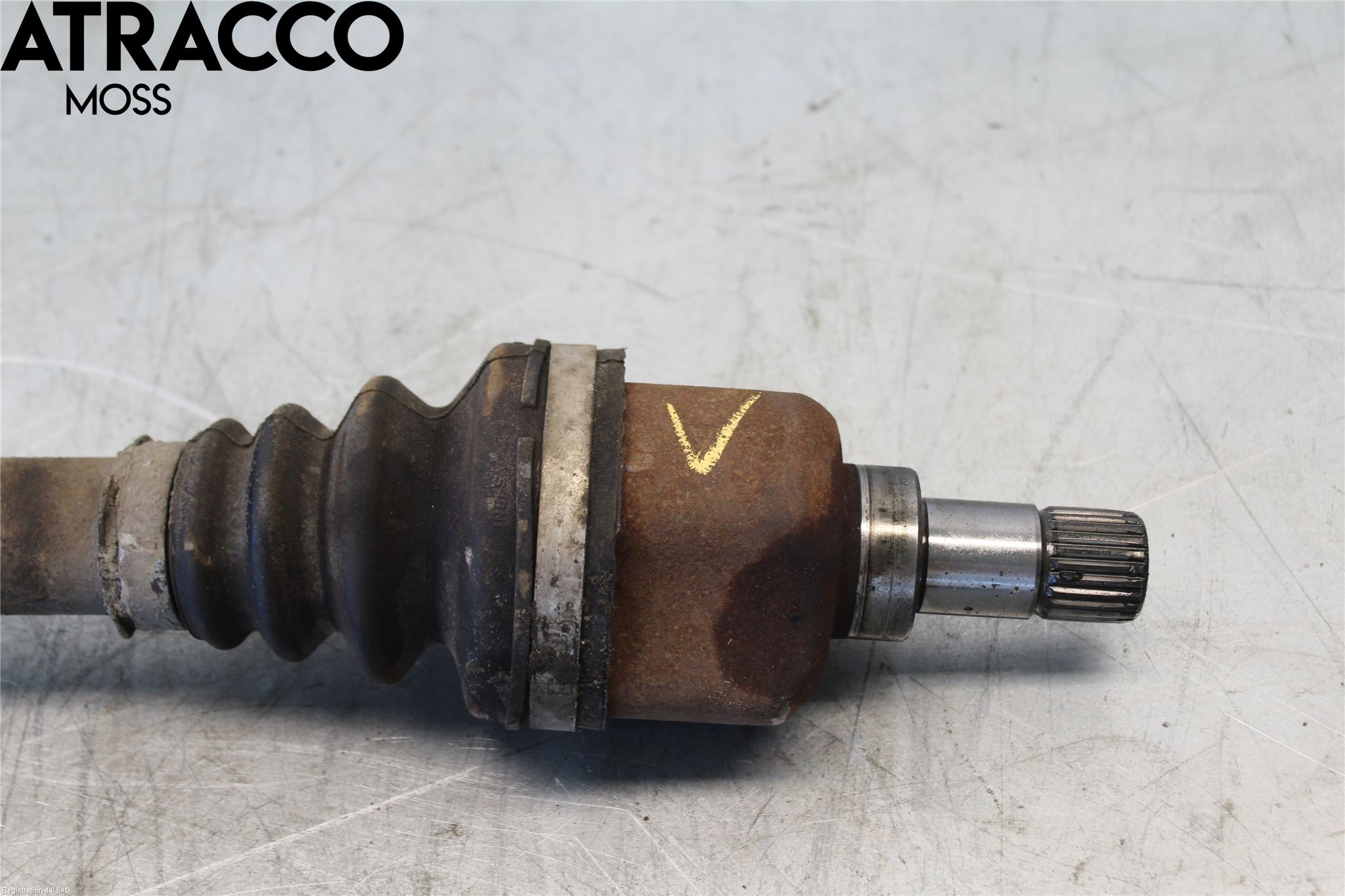 Peugeot 5008 10-16 Drivaxel Fram Vänster