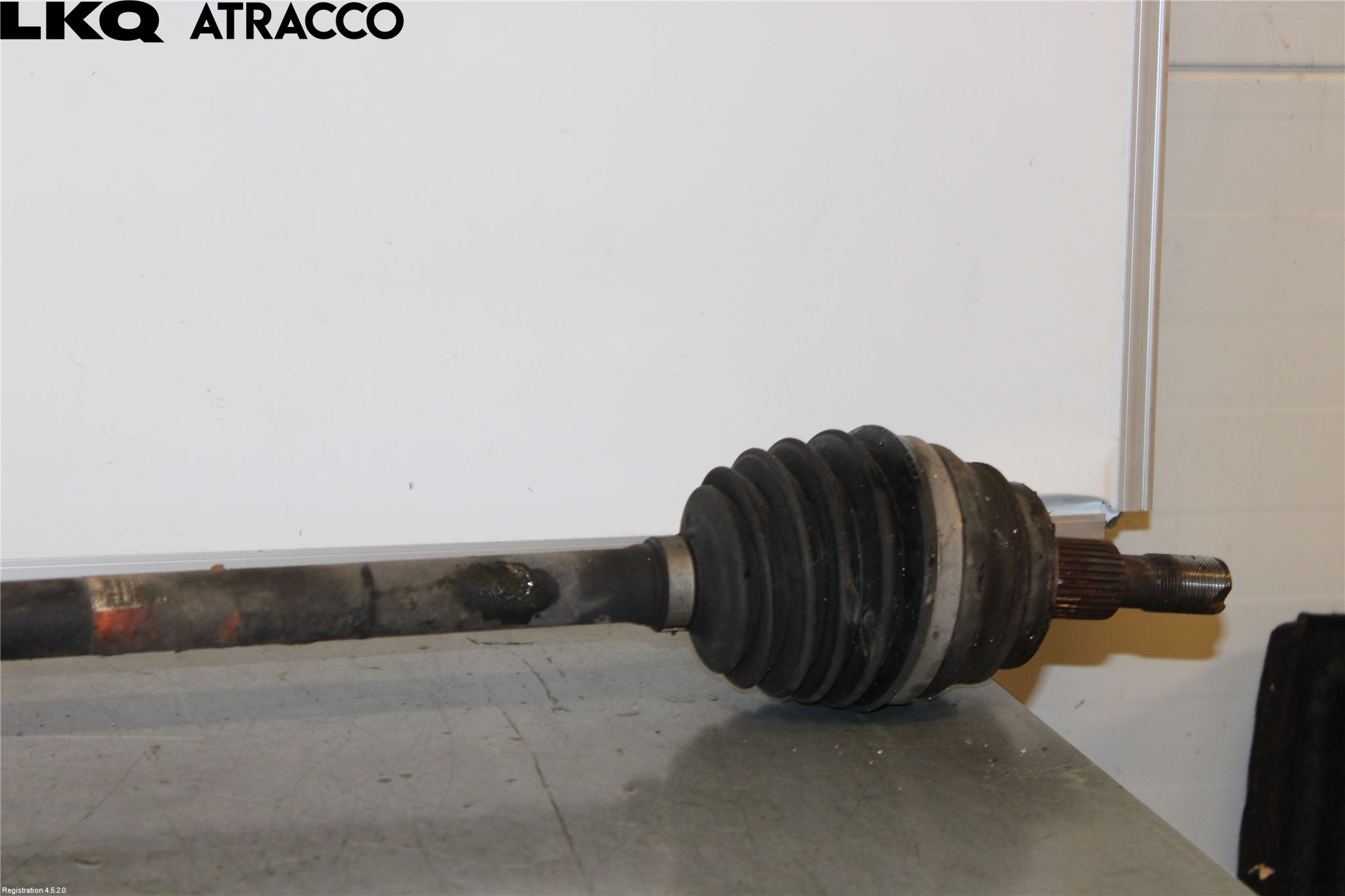 Mercedes-Benz MB ML/GLE-KLASS (W166) 12-18 Drivaxel Fram Höger