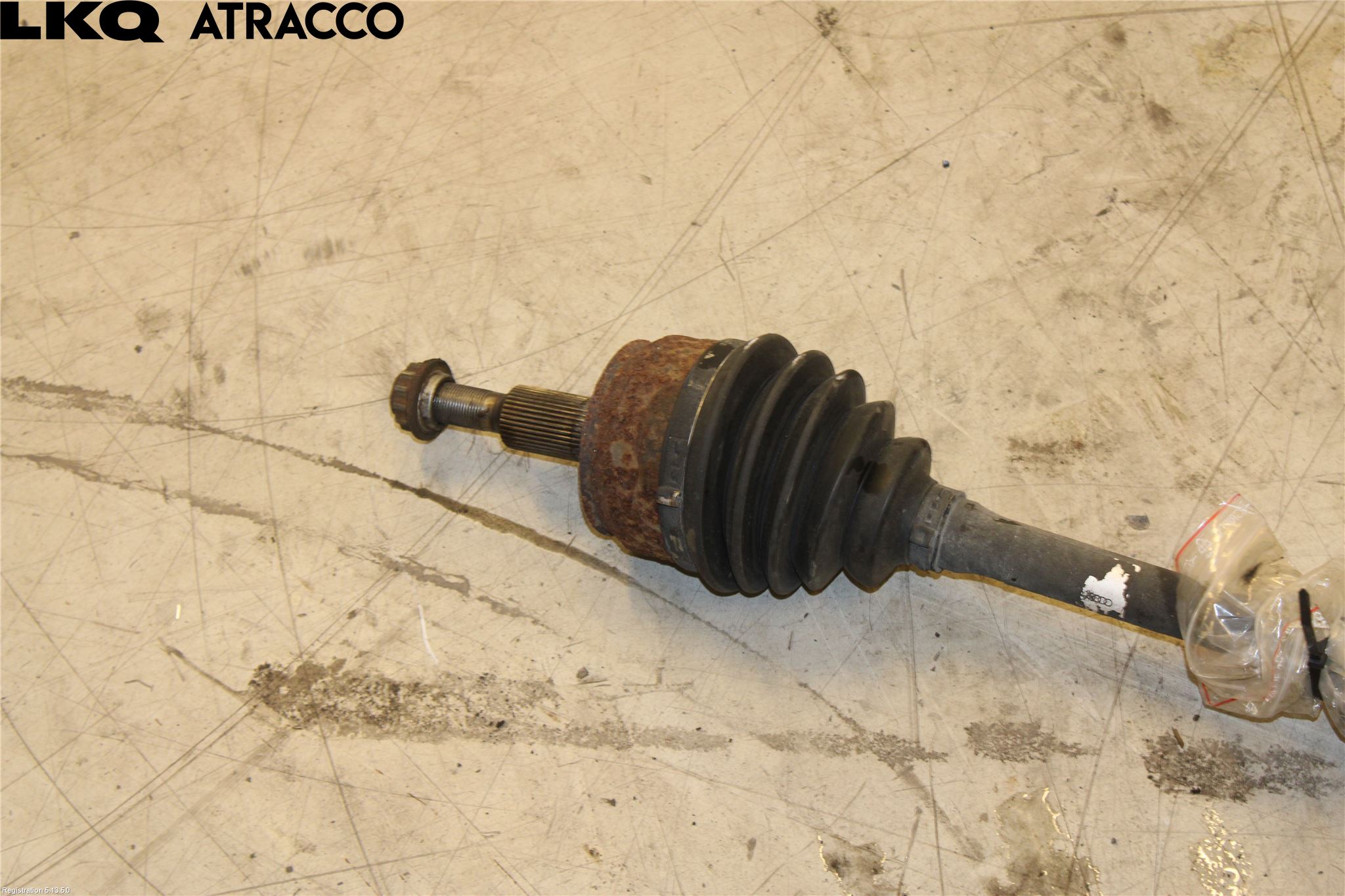 Volkswagen VW TRANSP/CARAVELLE (T6) 16-22 Drivaxel Fram Höger