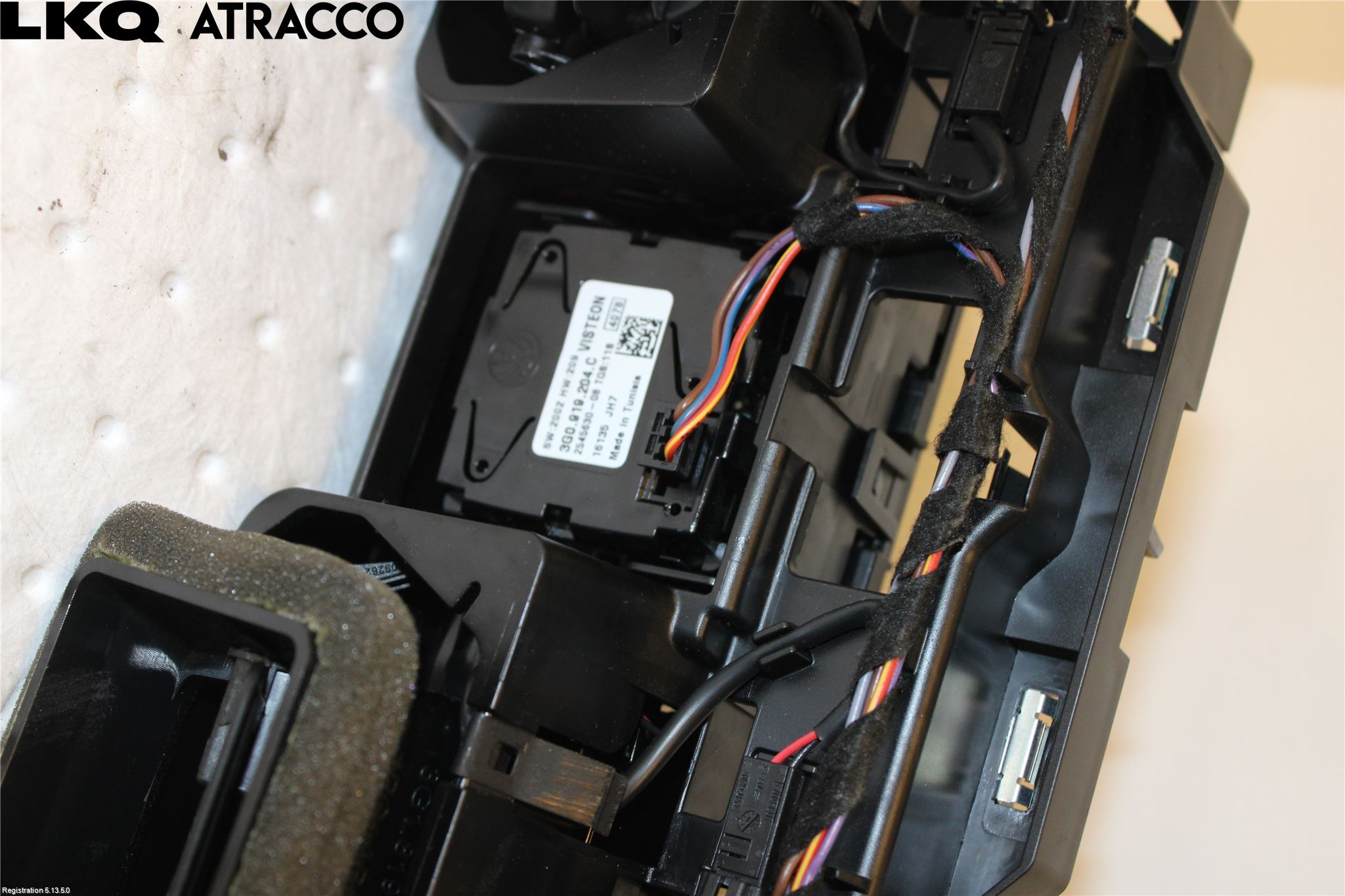 Volkswagen VW PASSAT 15-19 Instrumentbräda