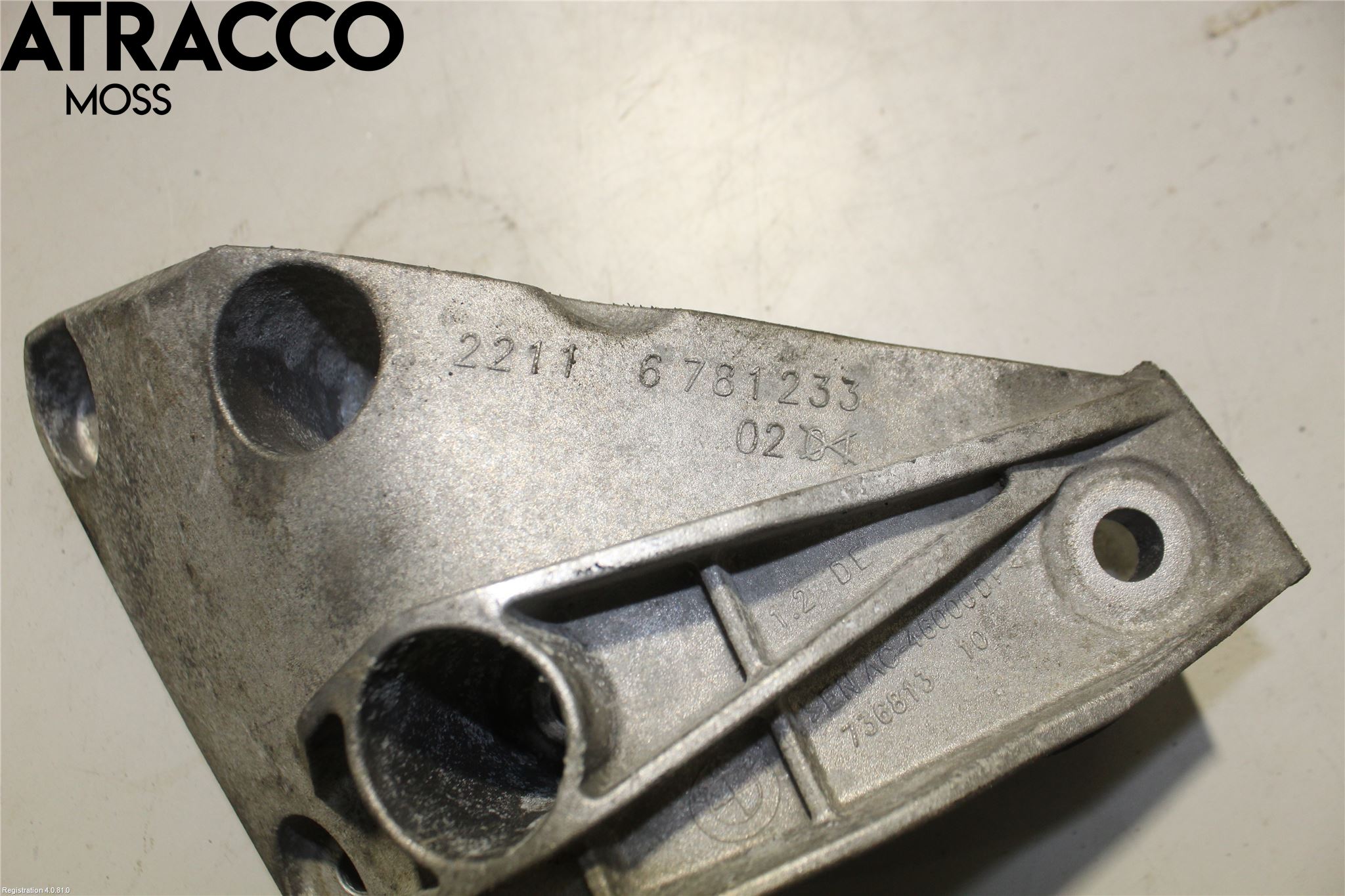 BMW 5 F10/F11/F18 09-17 Motorfäste