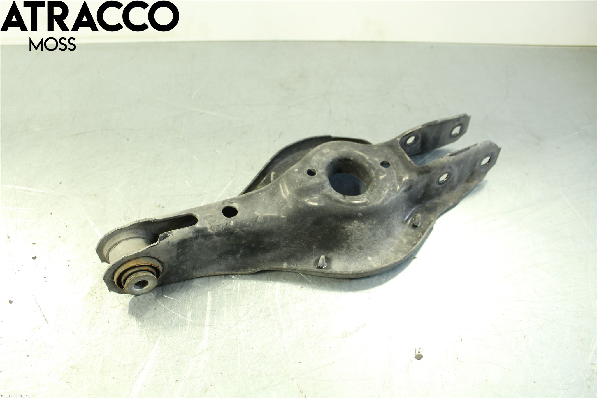 BMW 3 F30/F31/F80 12-19 Bärarm Bak Höger