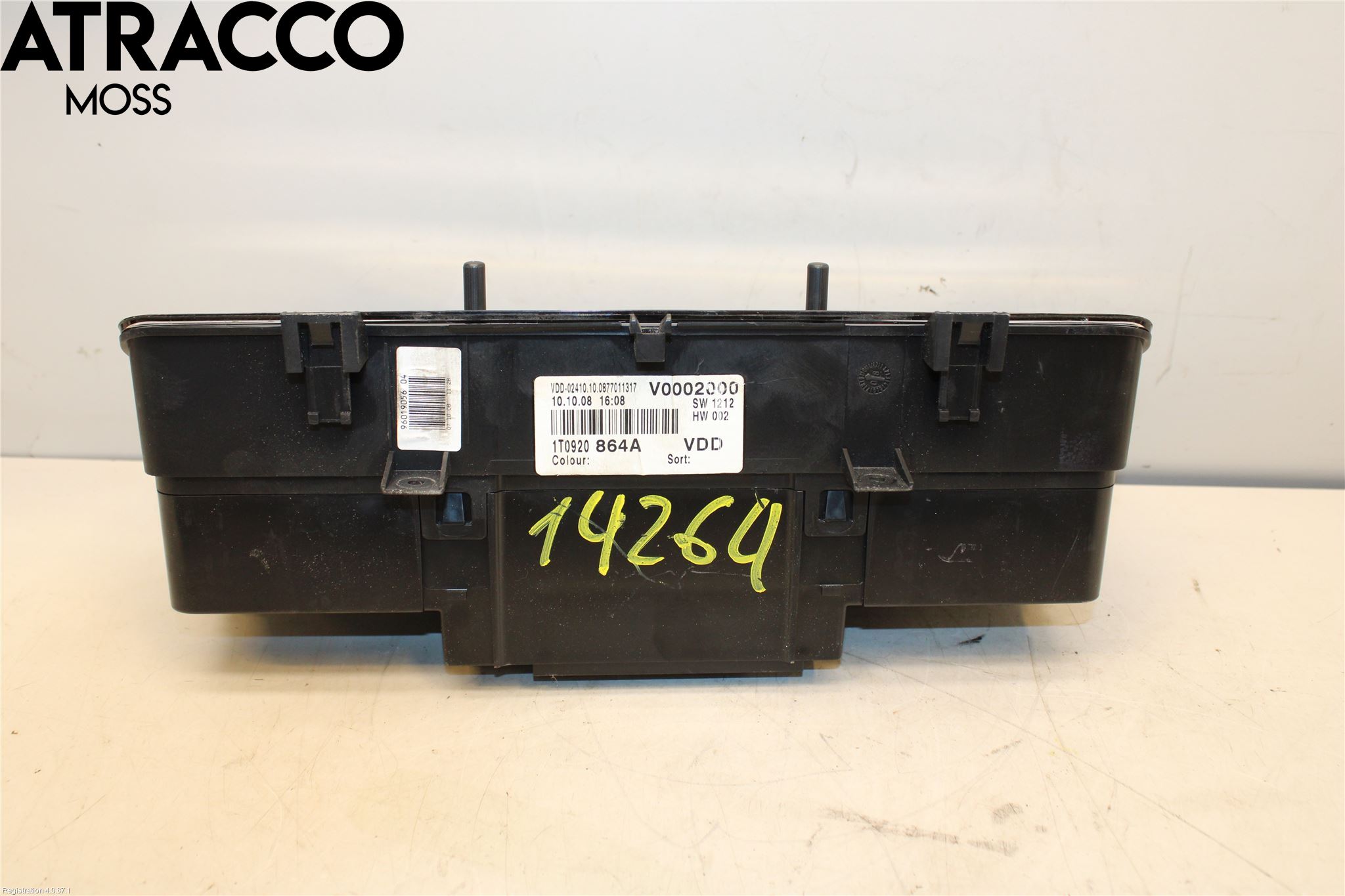 Volkswagen VW TOURAN 03-10 Instrument Komb