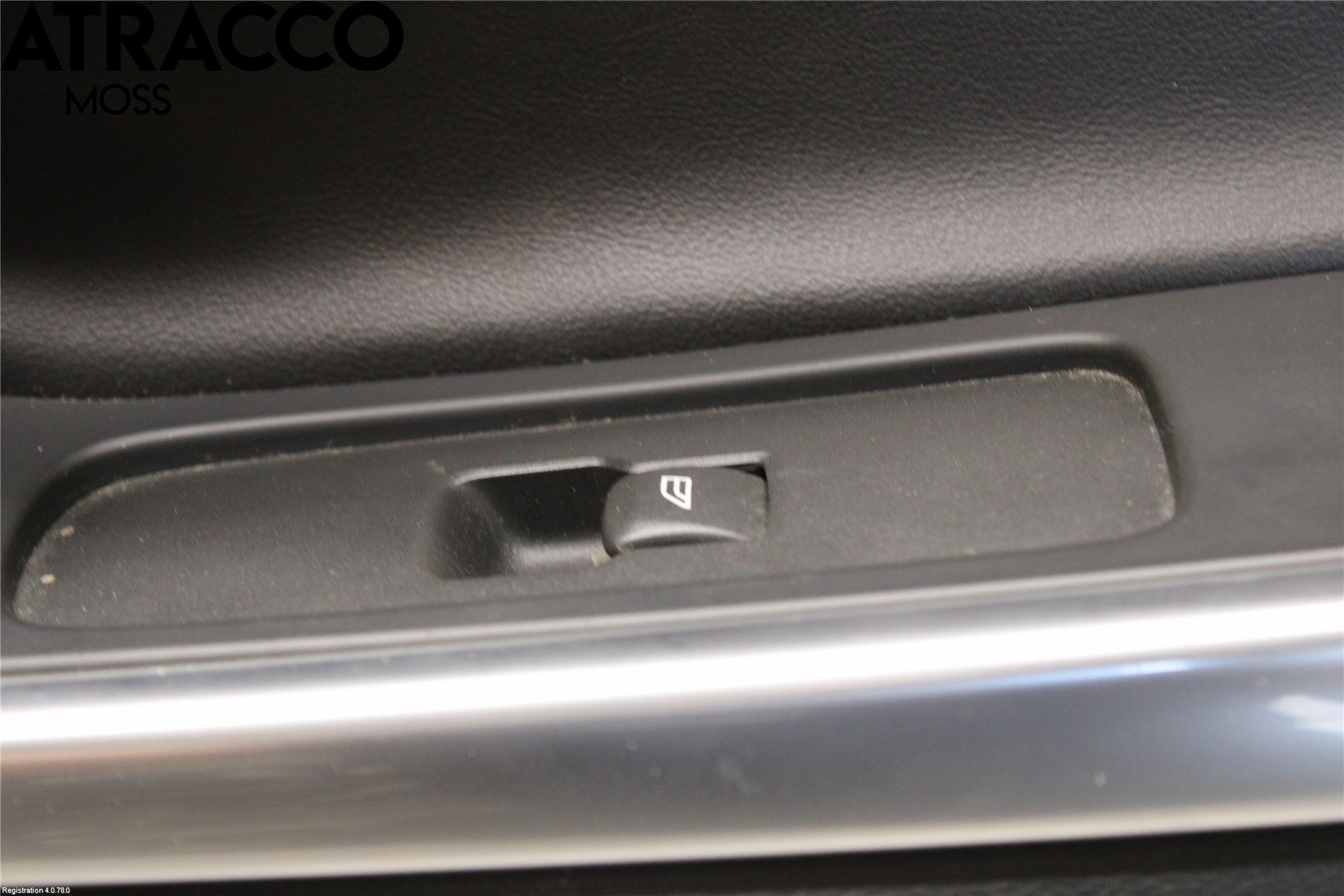 Volvo V60 11-13 Dörrklädsel Hö