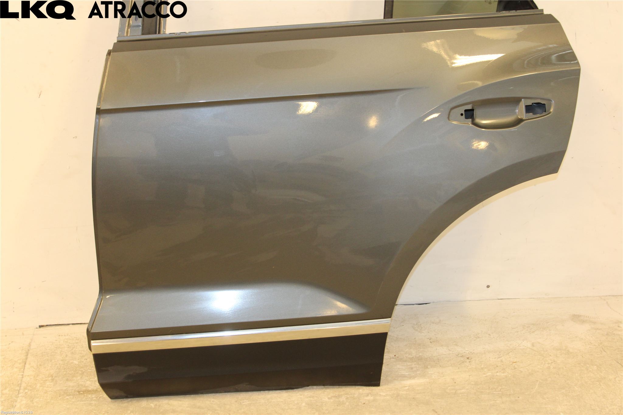 Volkswagen VW T-ROC 18- Dörr Bak Vänster